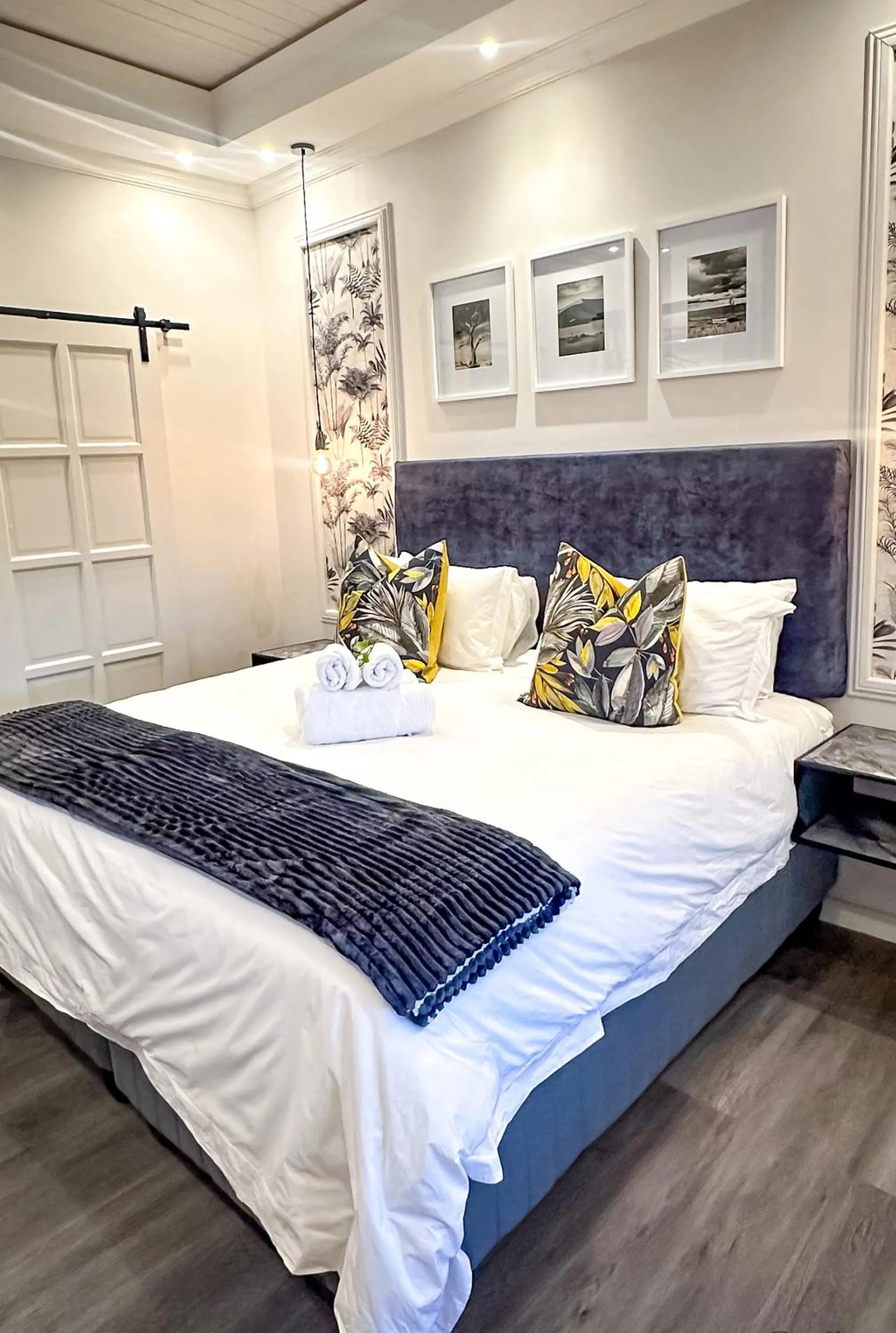 Bed in Spacube Luxury Suites and Spa