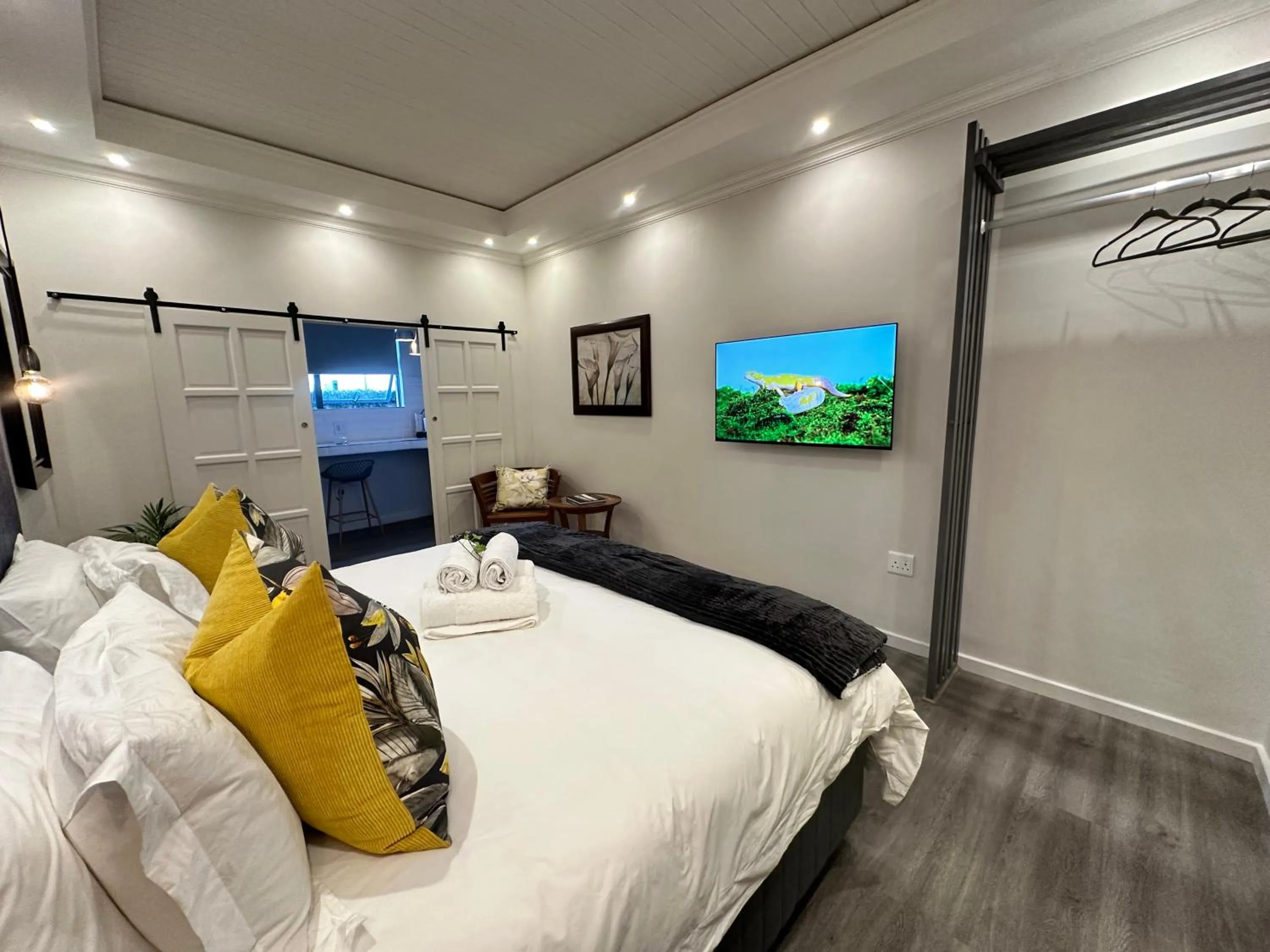 Bed in Spacube Luxury Suites and Spa