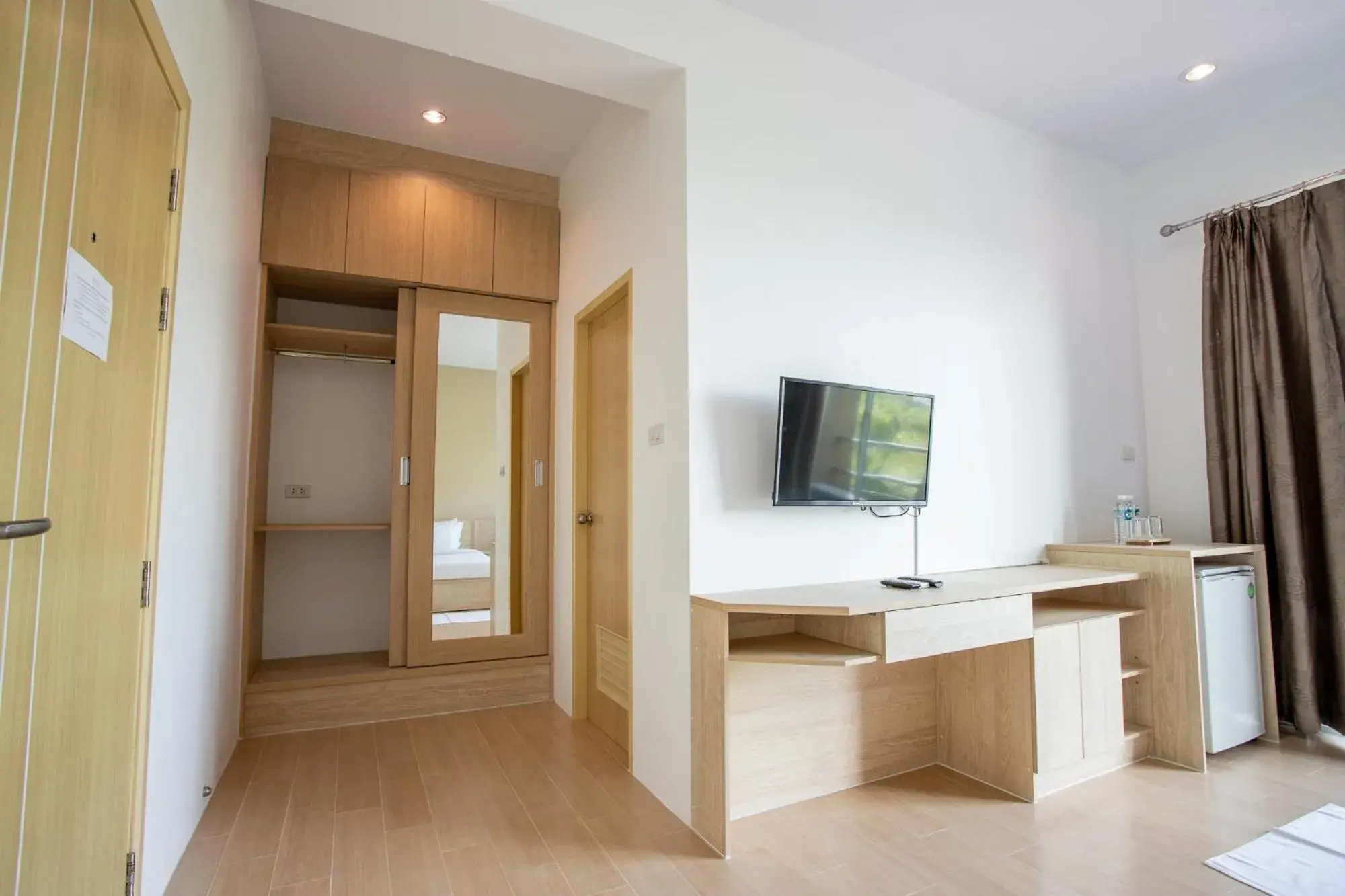 Superior Twin Room in O2 Hotel Lopburi Superior Twin Room in O2 Hotel Lopburi