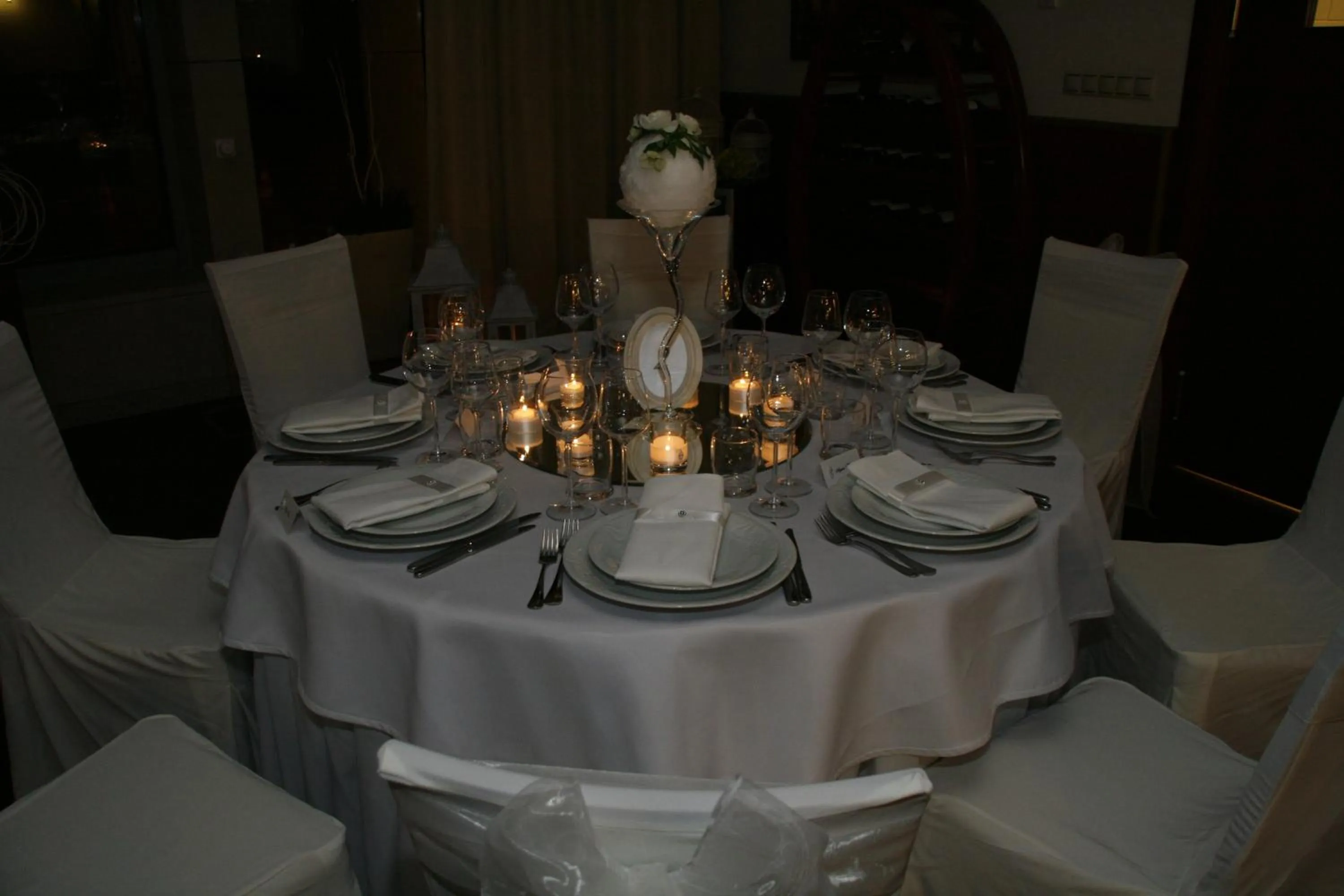 Restaurant/places to eat in Hotel Admirał