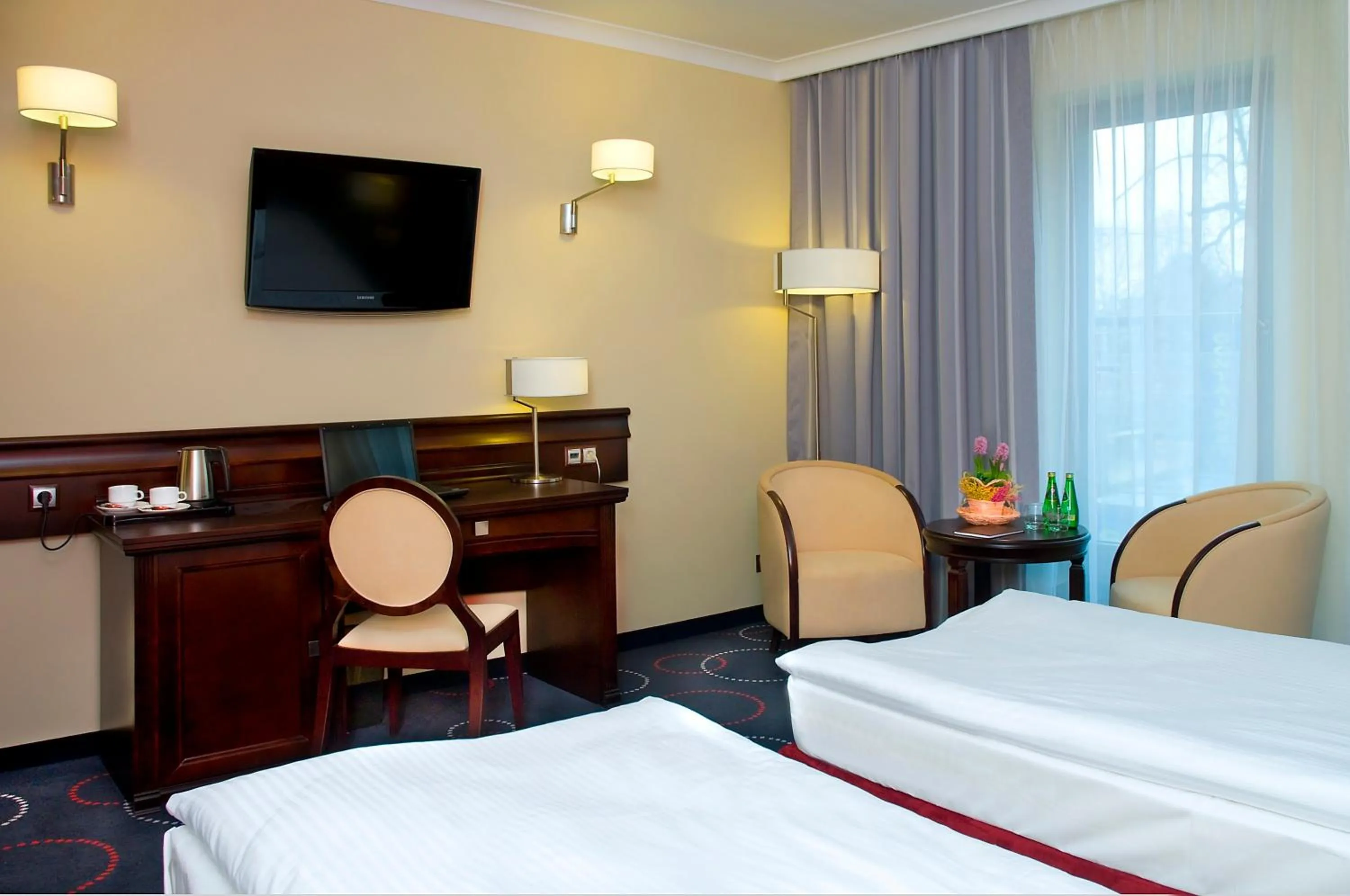 Bed in Hotel Admirał