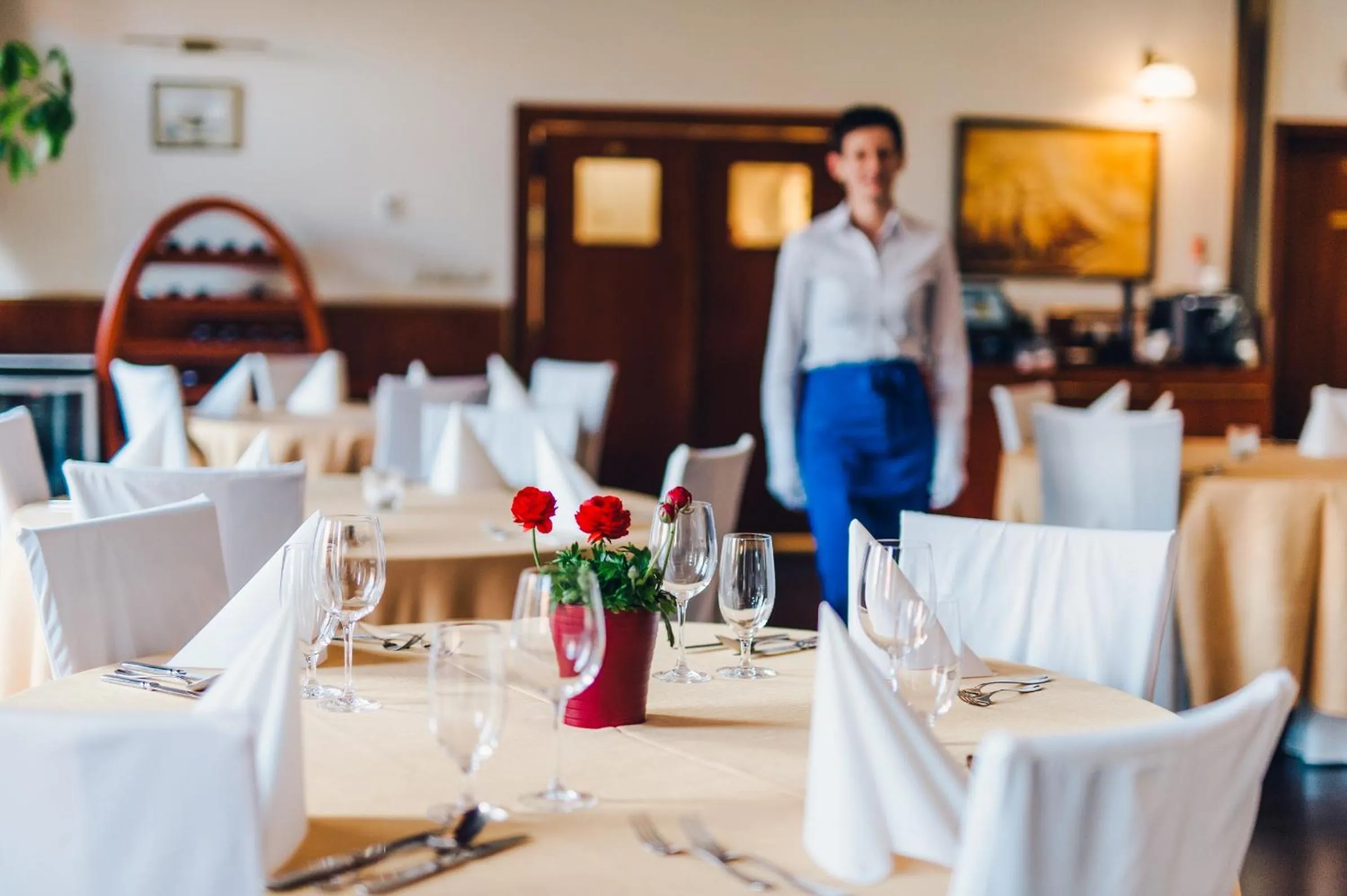 Restaurant/places to eat in Hotel Admirał