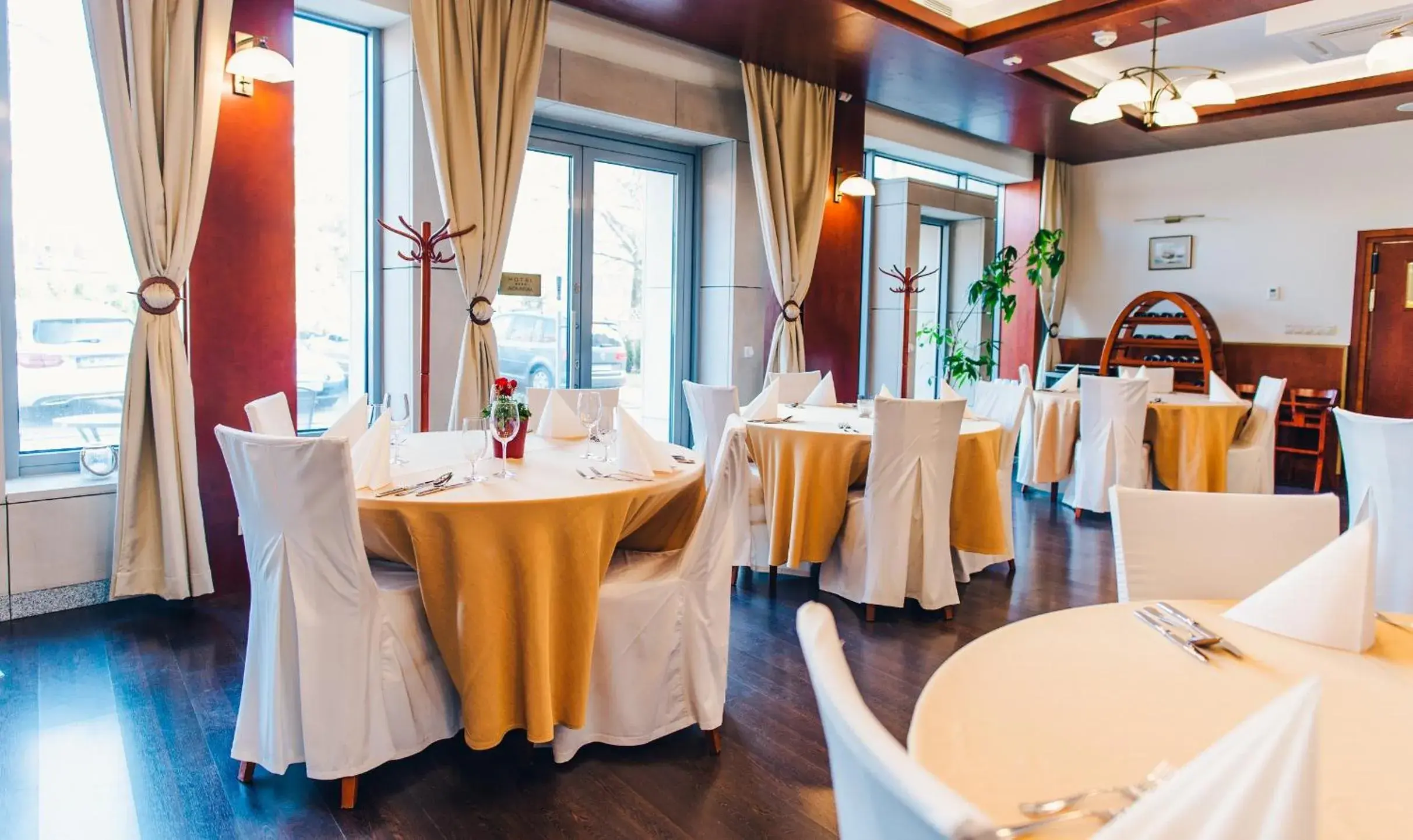 Restaurant/places to eat in Hotel Admirał Restaurant/places to eat in Hotel Admirał