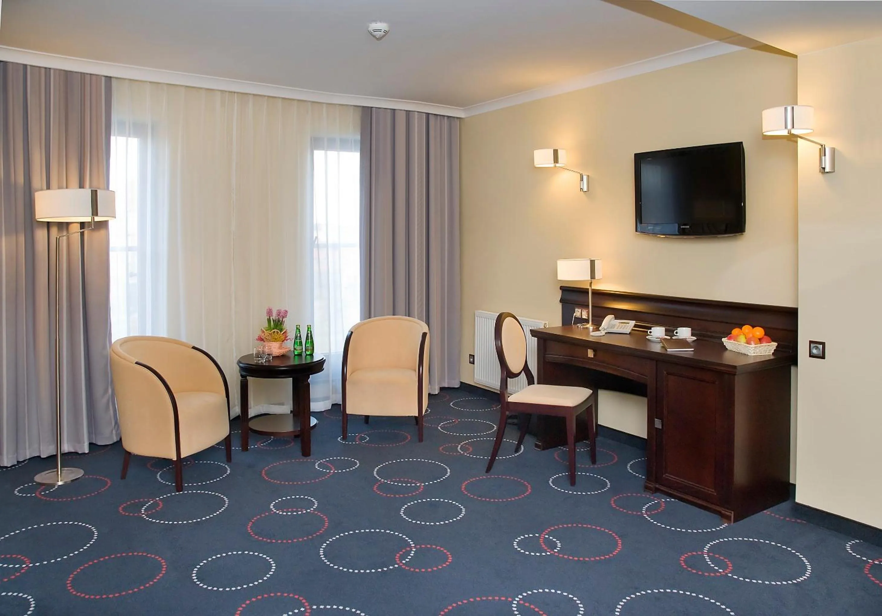 TV and multimedia in Hotel Admirał