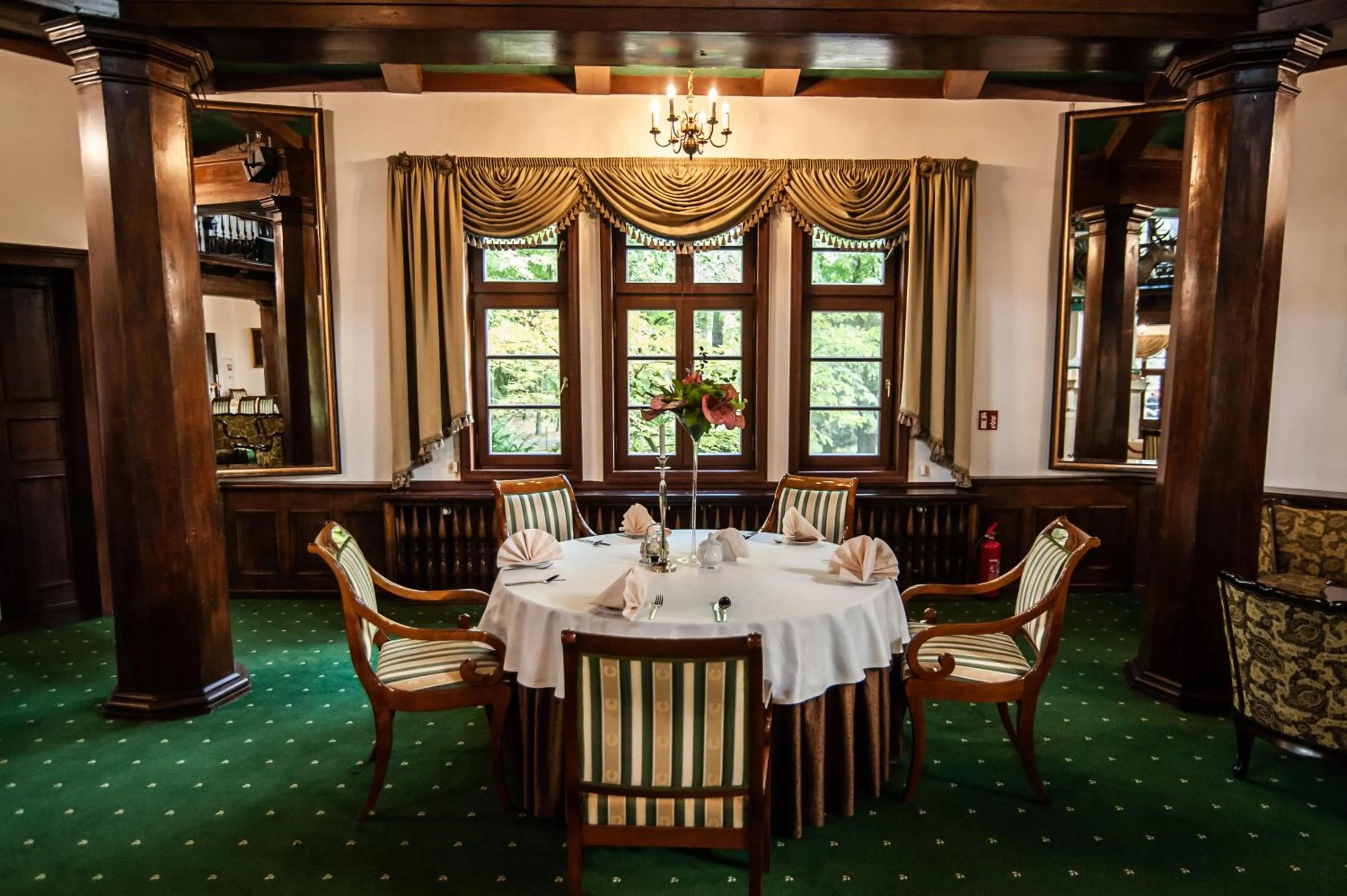 Pałac Myśliwski w Antoninie