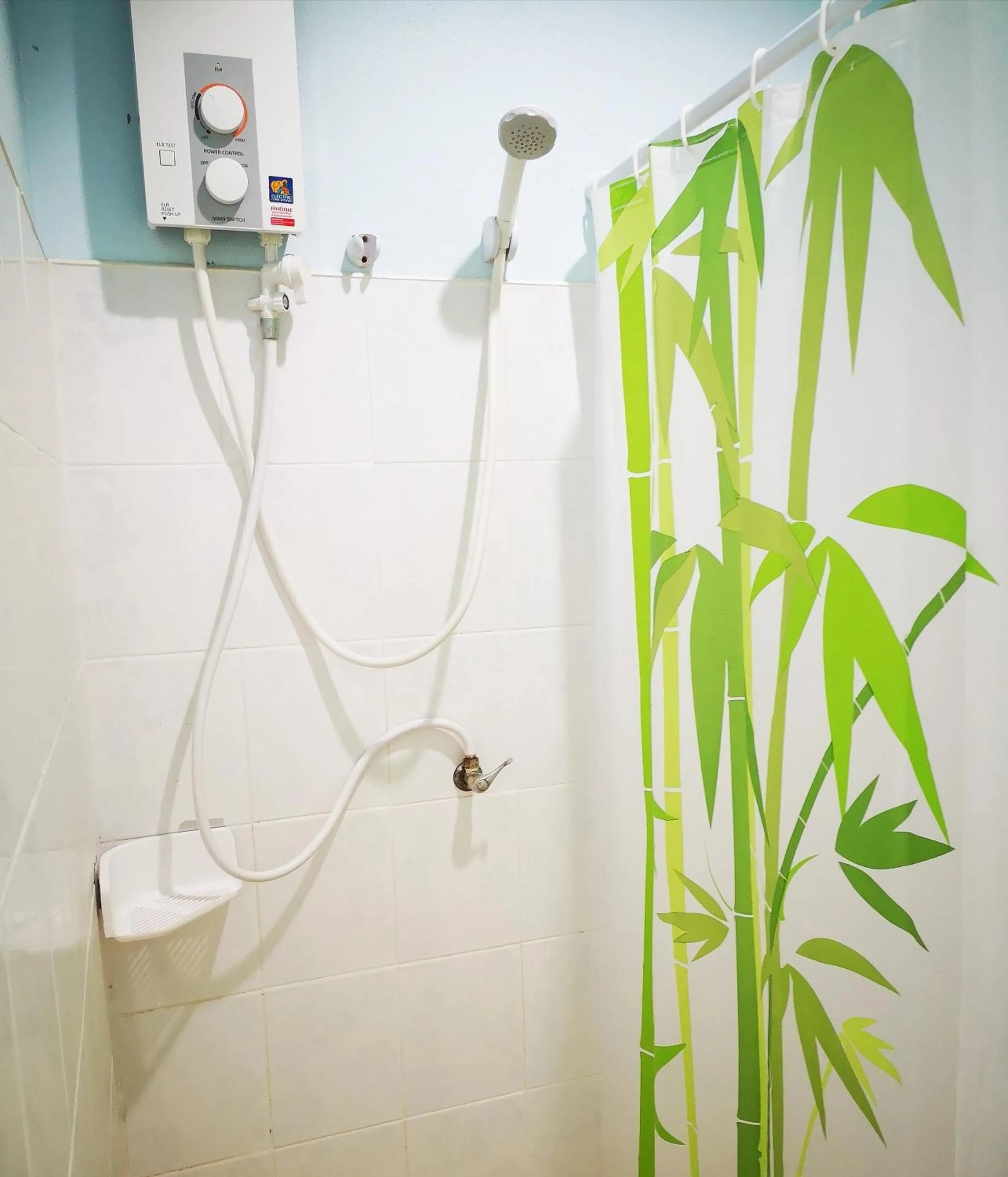 Bathroom in Papaya Cottage Koh Chang