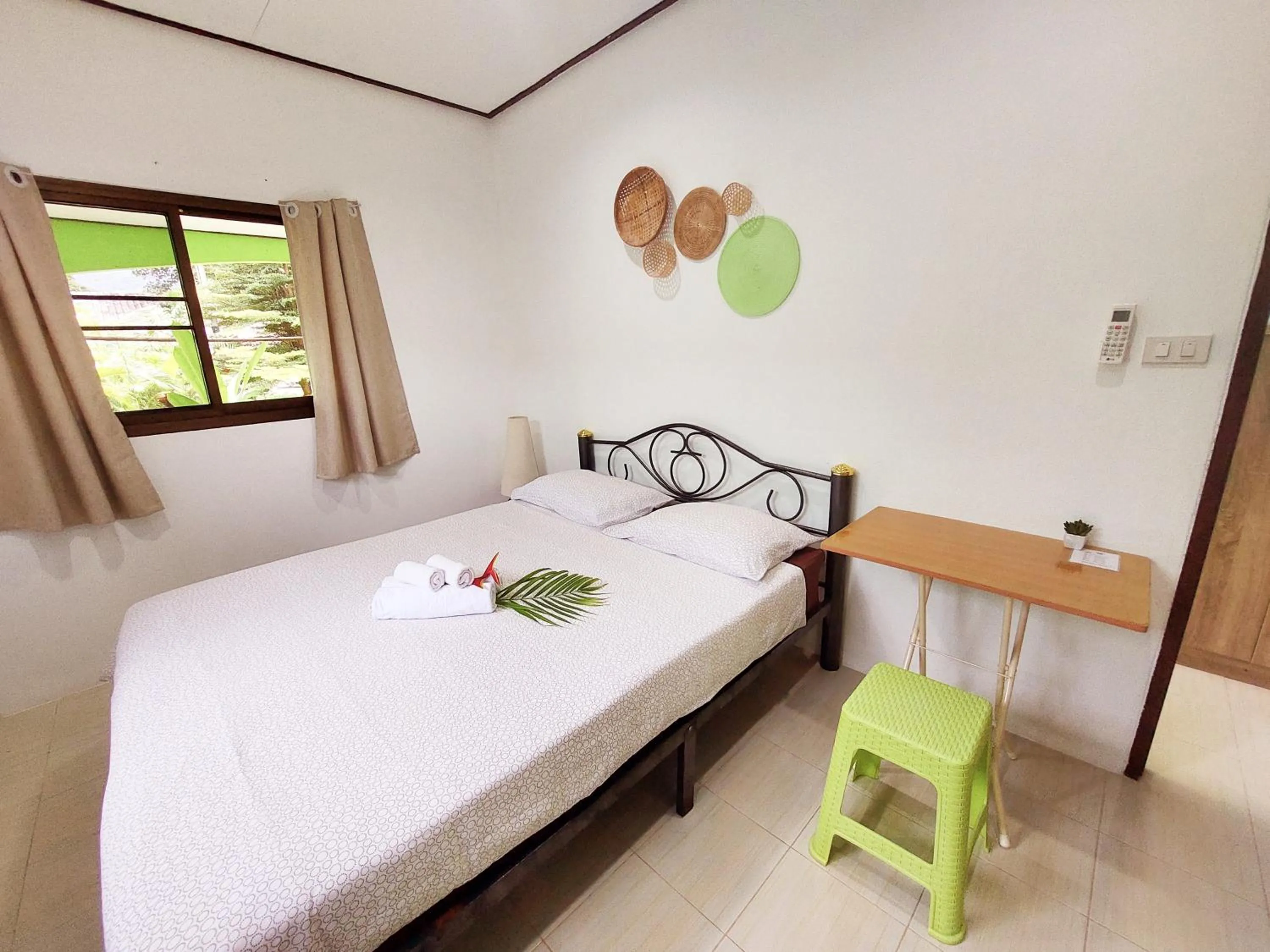 Bedroom, Bed in Papaya Cottage Koh Chang