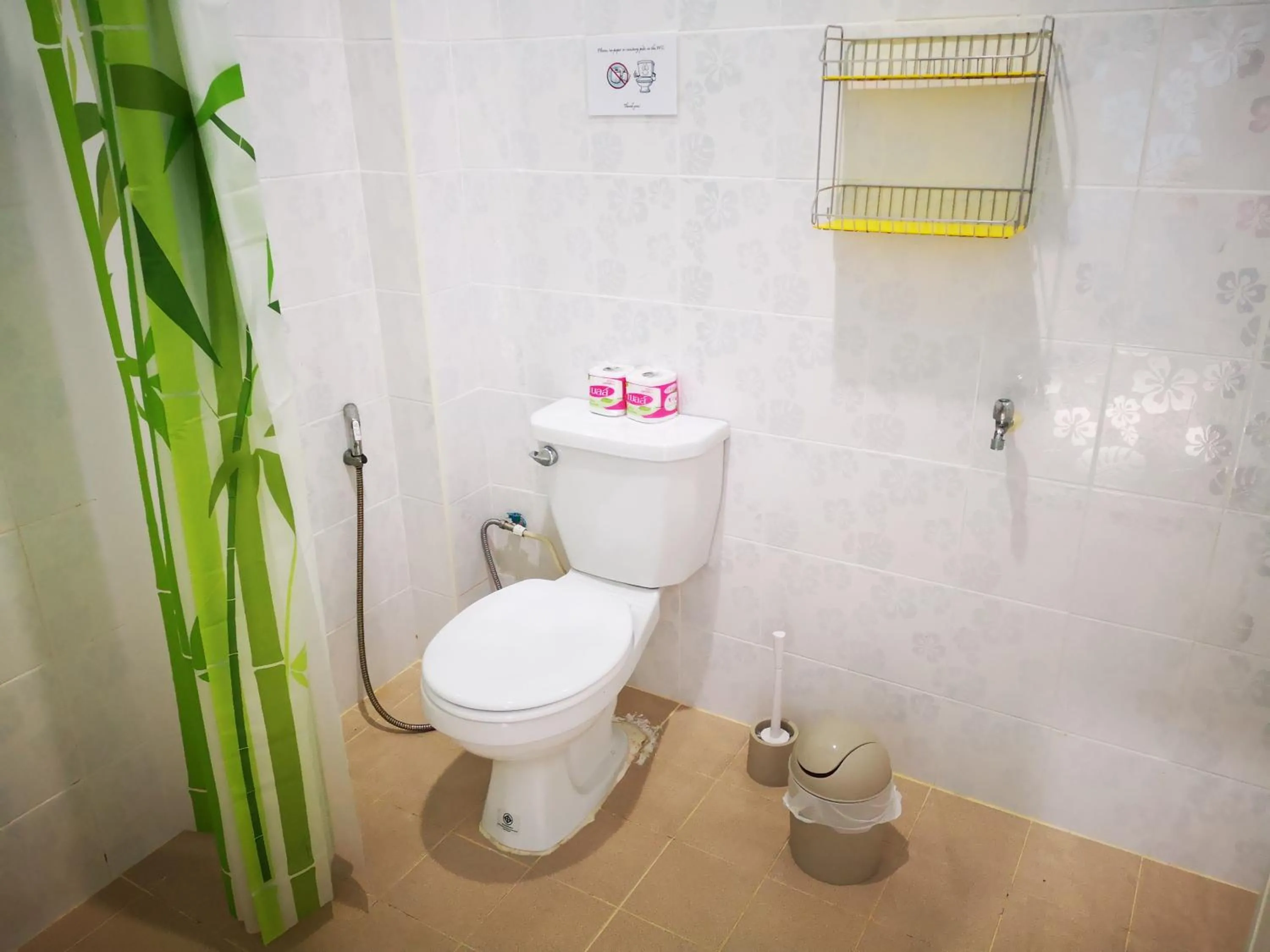 Bathroom in Papaya Cottage Koh Chang
