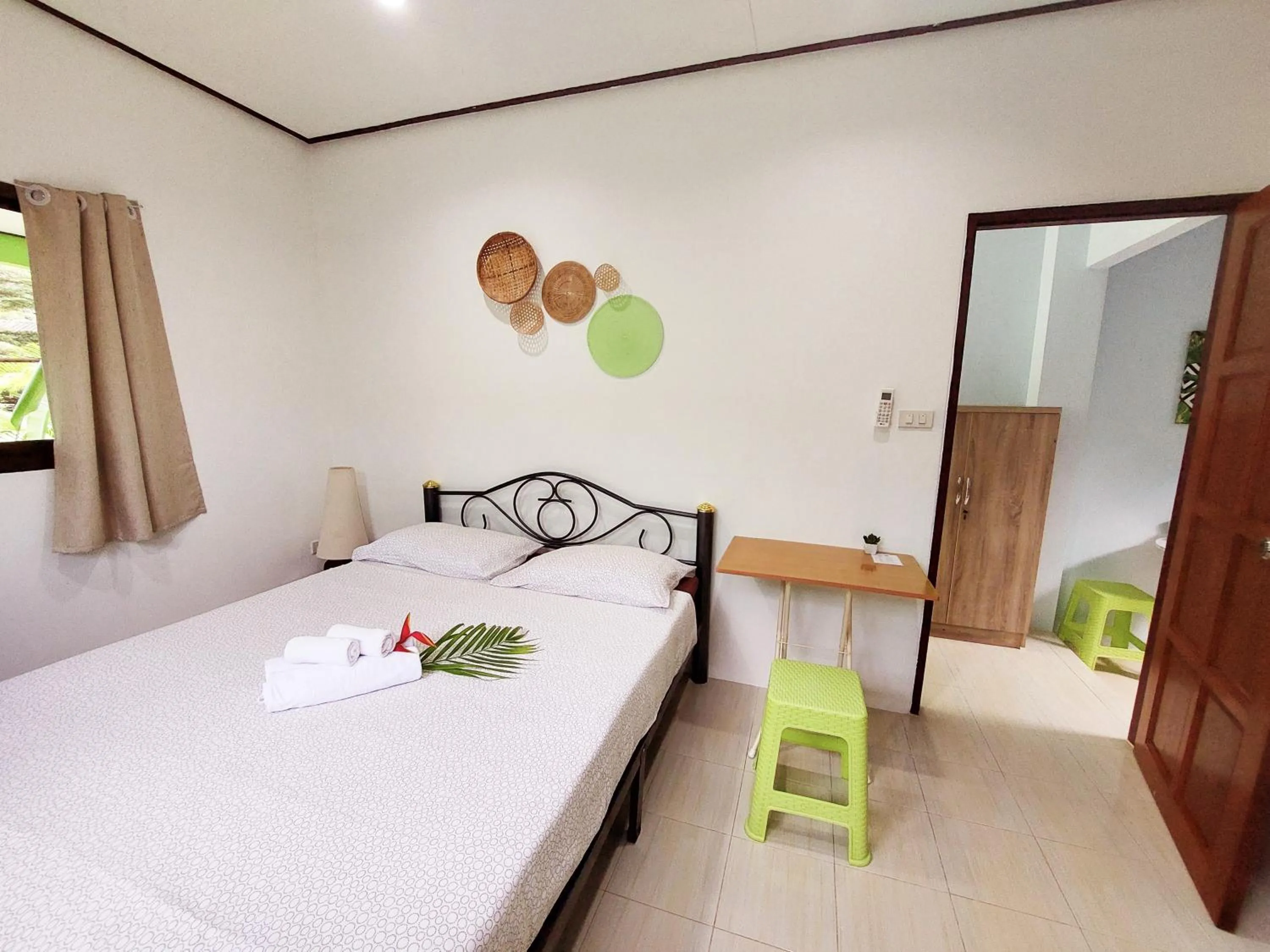 Bedroom, Bed in Papaya Cottage Koh Chang