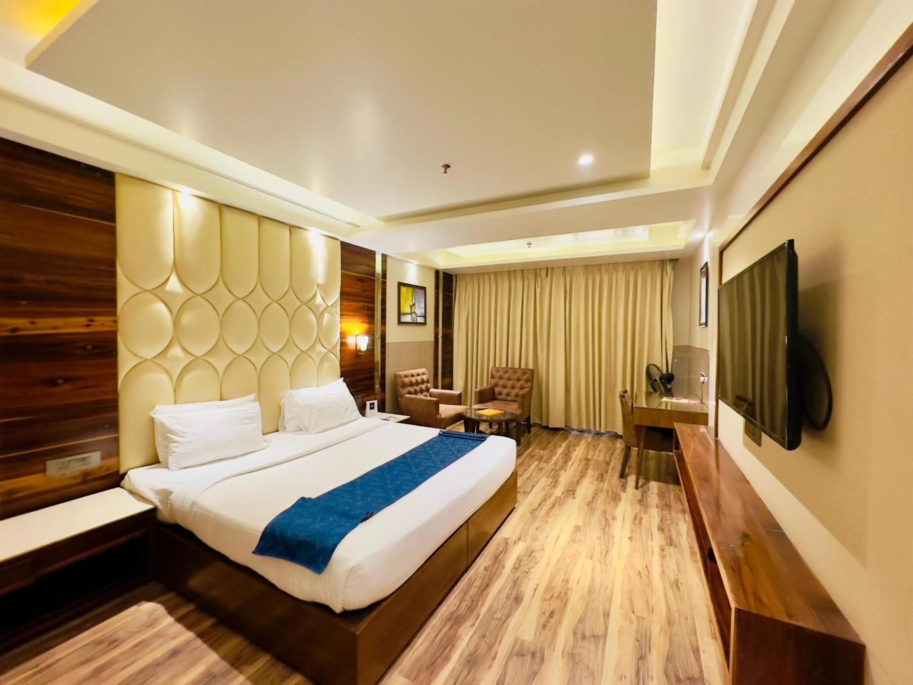 View (from property/room), Bed in Hotel Vintage Chandigarh Zirakpur