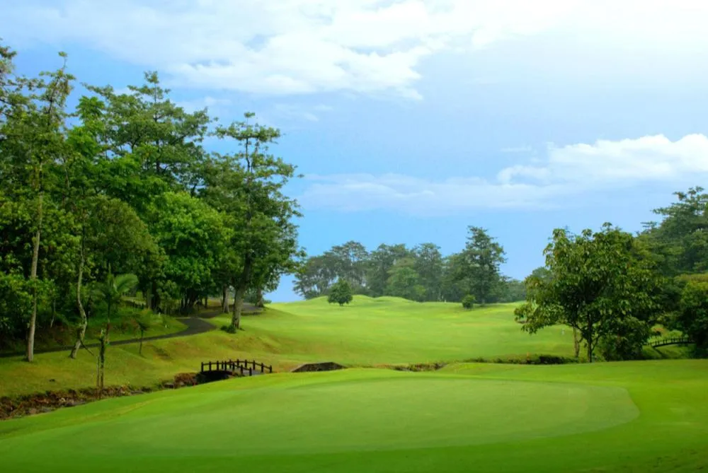 Finna Golf & Country Club