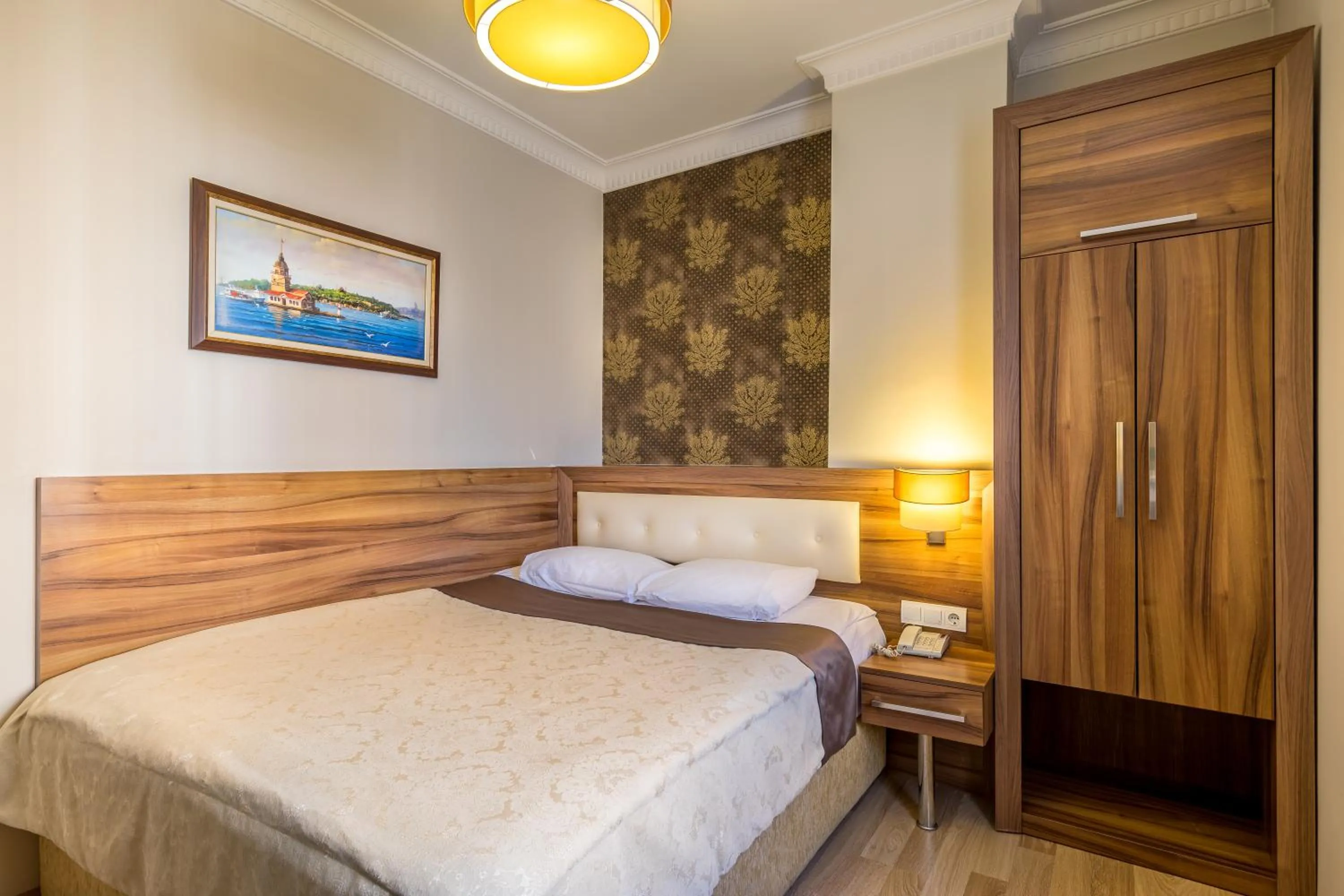 Bed in My Rose Hotel