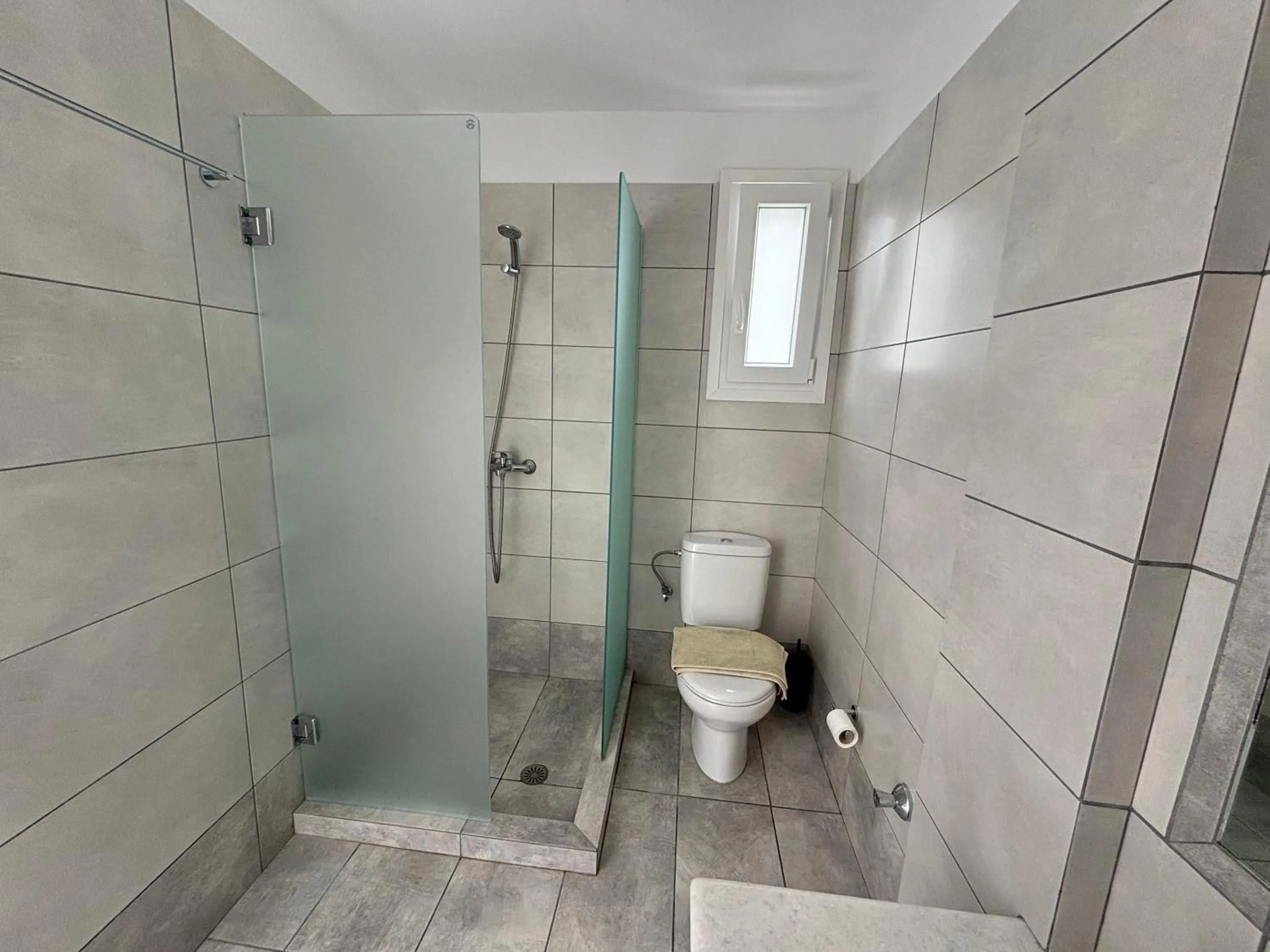 Bathroom in Marioly Studios