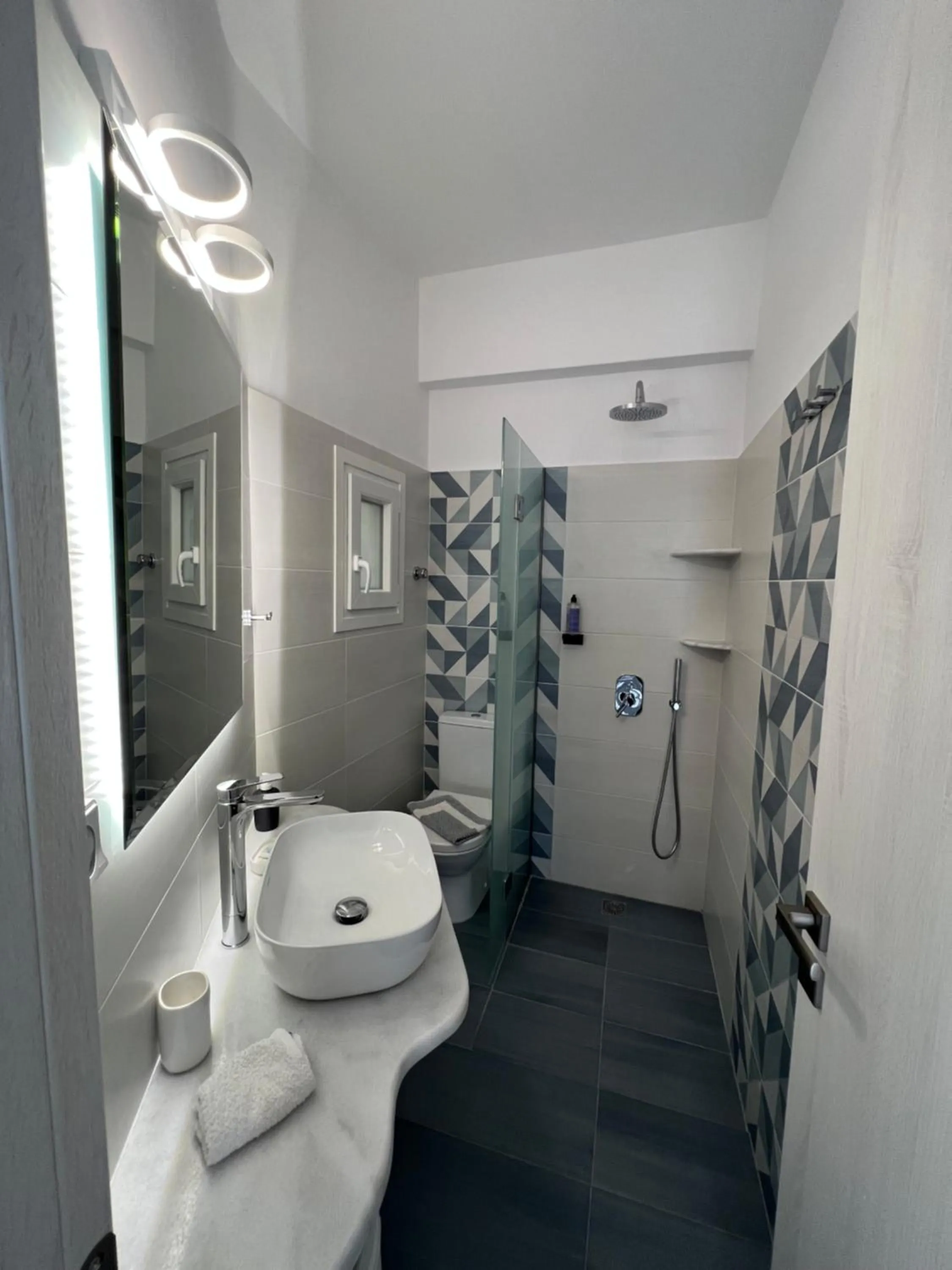 Bathroom in Marioly Studios