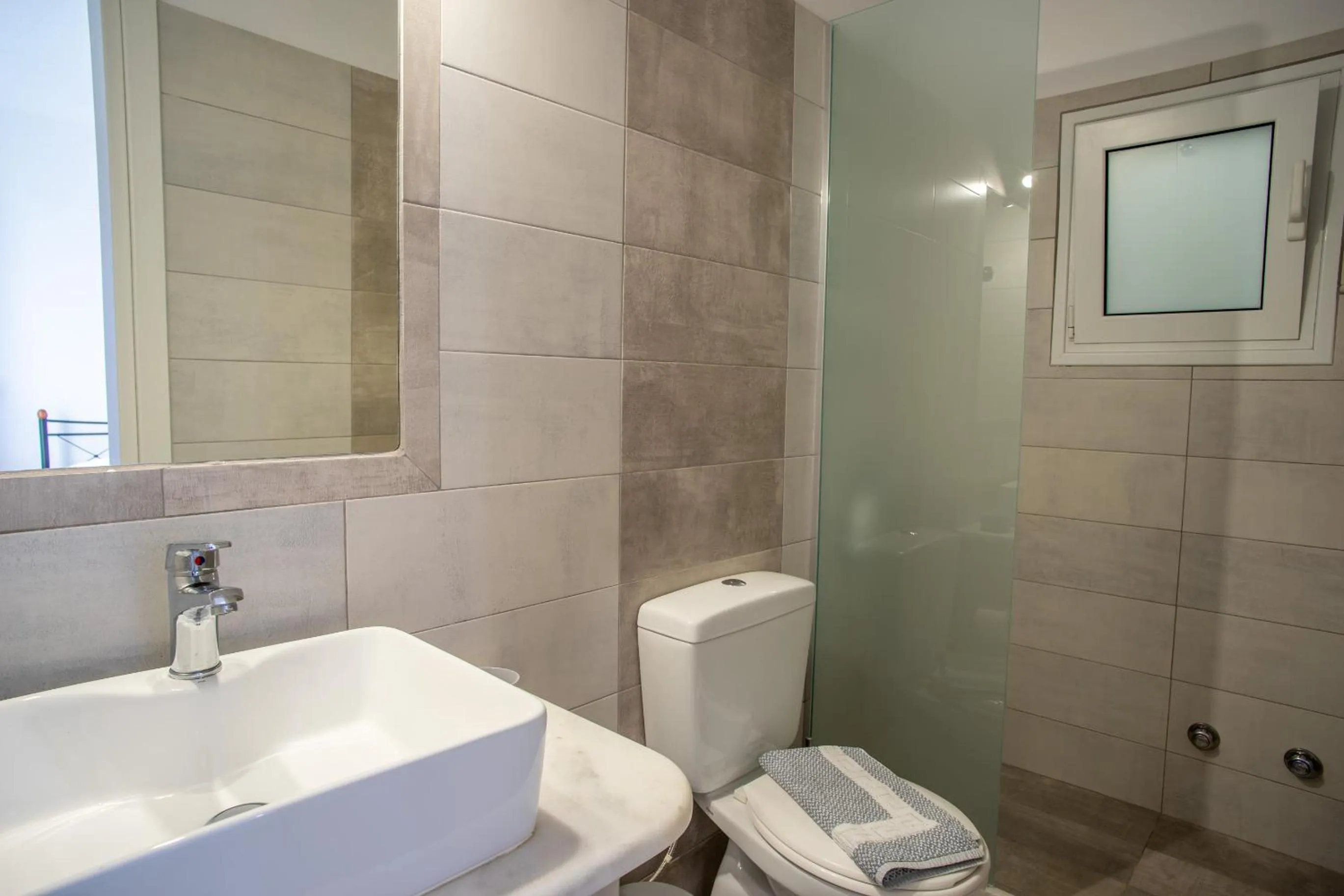 Bathroom in Marioly Studios