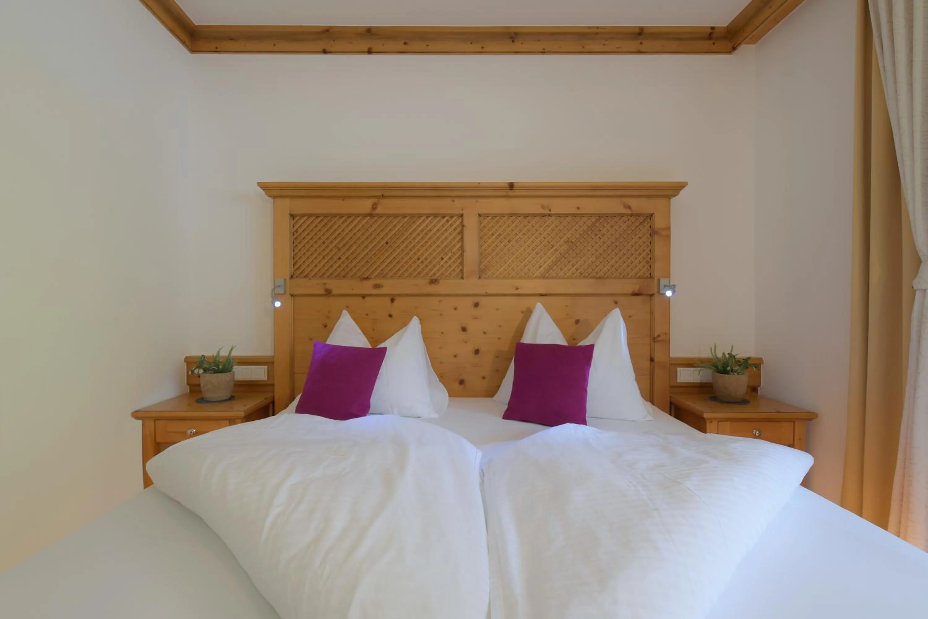 Photo of the whole room, Bed in Hotel und Alpen Apartments - Bürglhöh