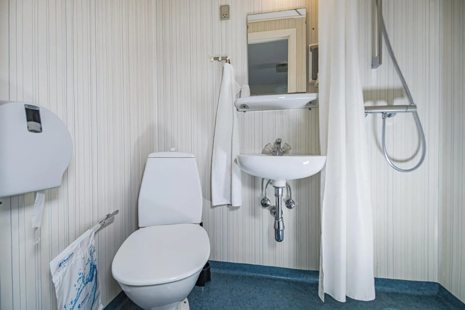 Toilet in Hotel Højgaarden