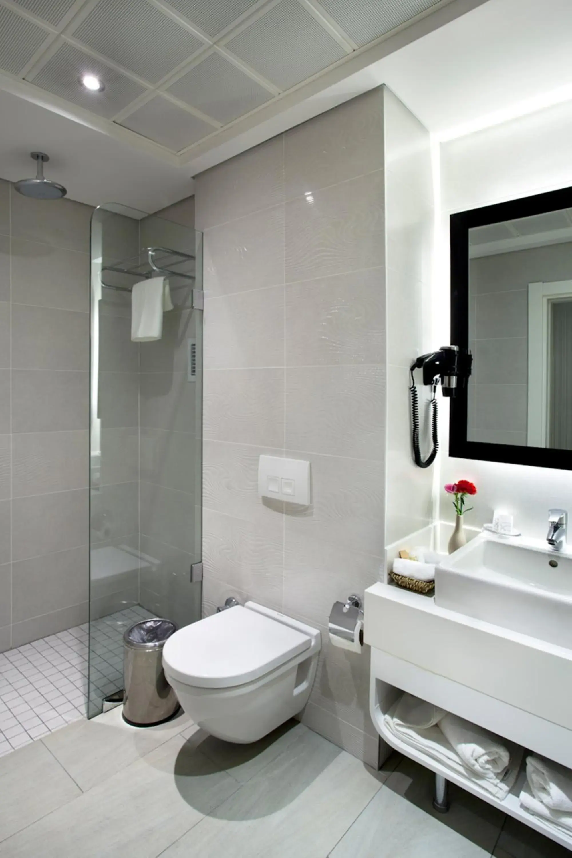 Bathroom in Sorriso Hotel Bathroom in Sorriso Hotel