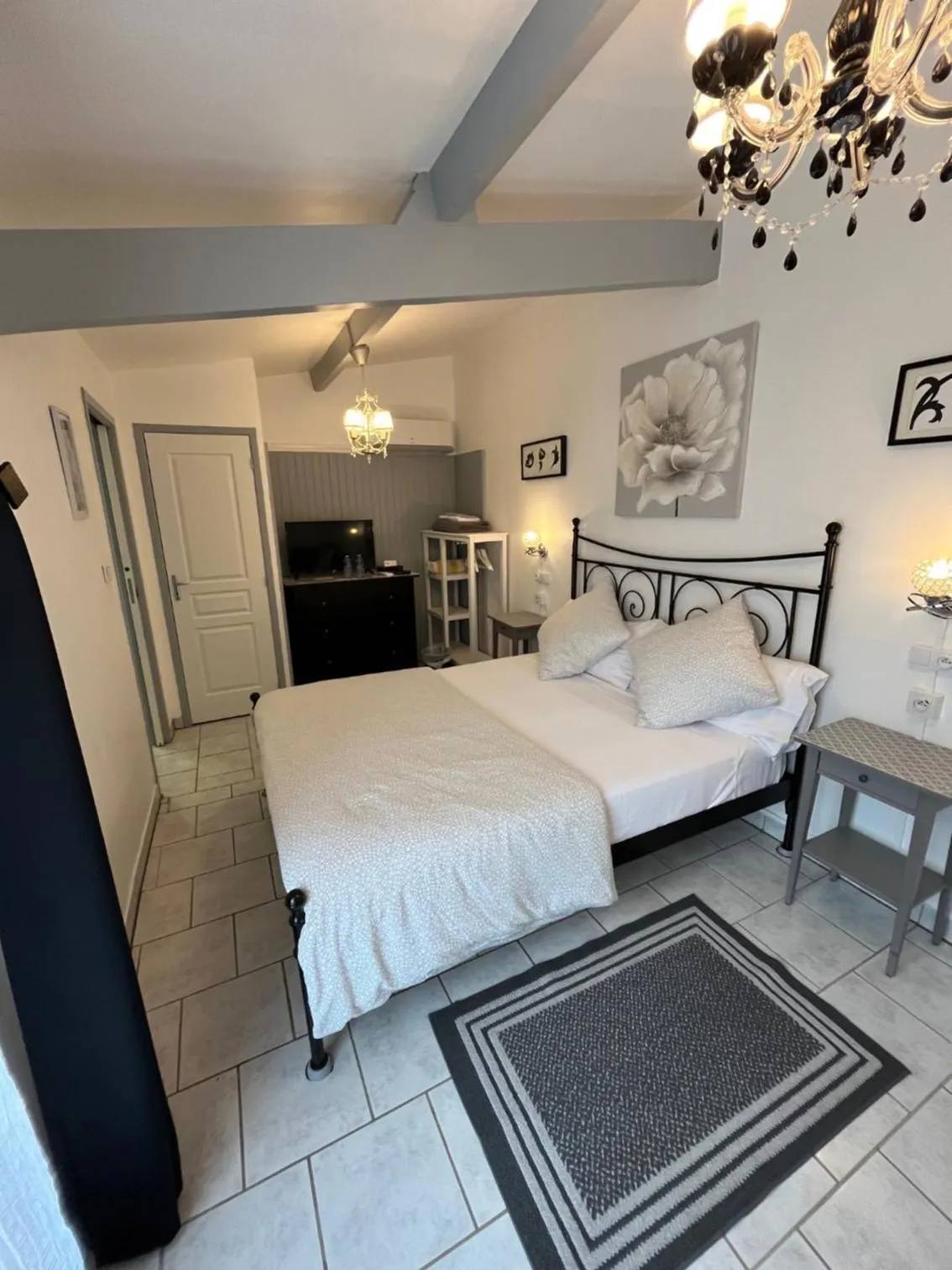 Garden view, Bed in Domaine Lacoste