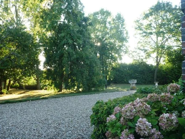 Garden in Manoir des Tuileries du Buisson