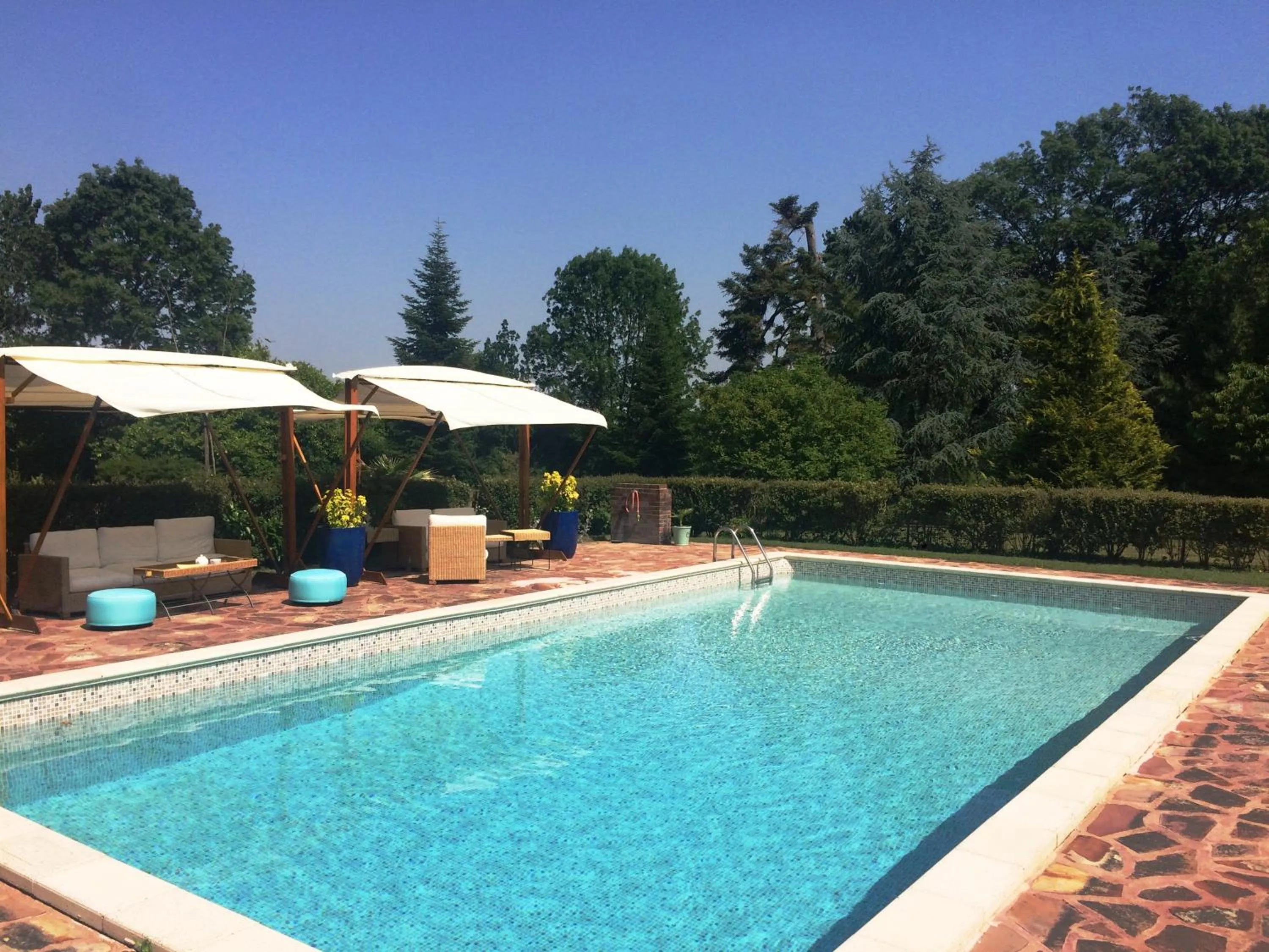 Garden in Manoir des Tuileries du Buisson