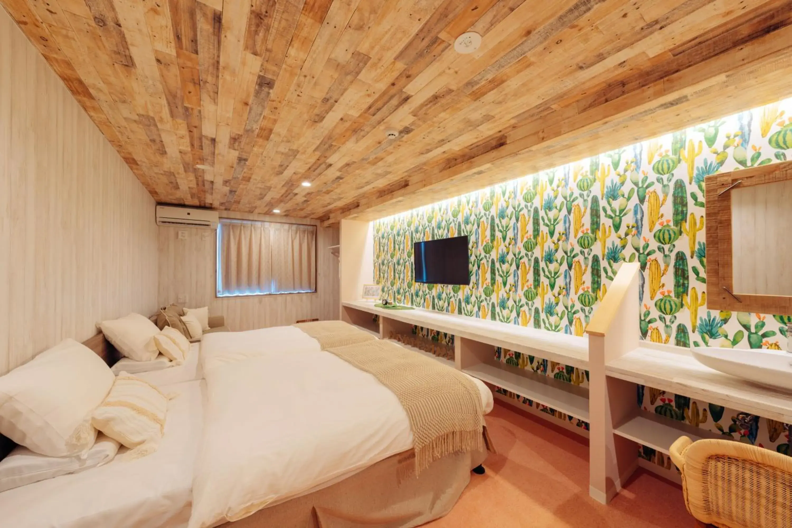 Bed in Palm Springs Miyakojima Resort Bed in Palm Springs Miyakojima Resort