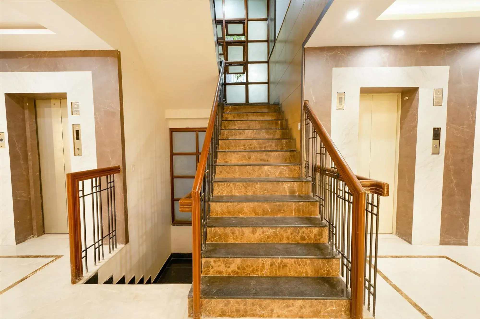 Lobby or reception in FabHotel Royale Basant Residency - Gandhinagar Lobby or reception in FabHotel Royale Basant Residency - Gandhinagar