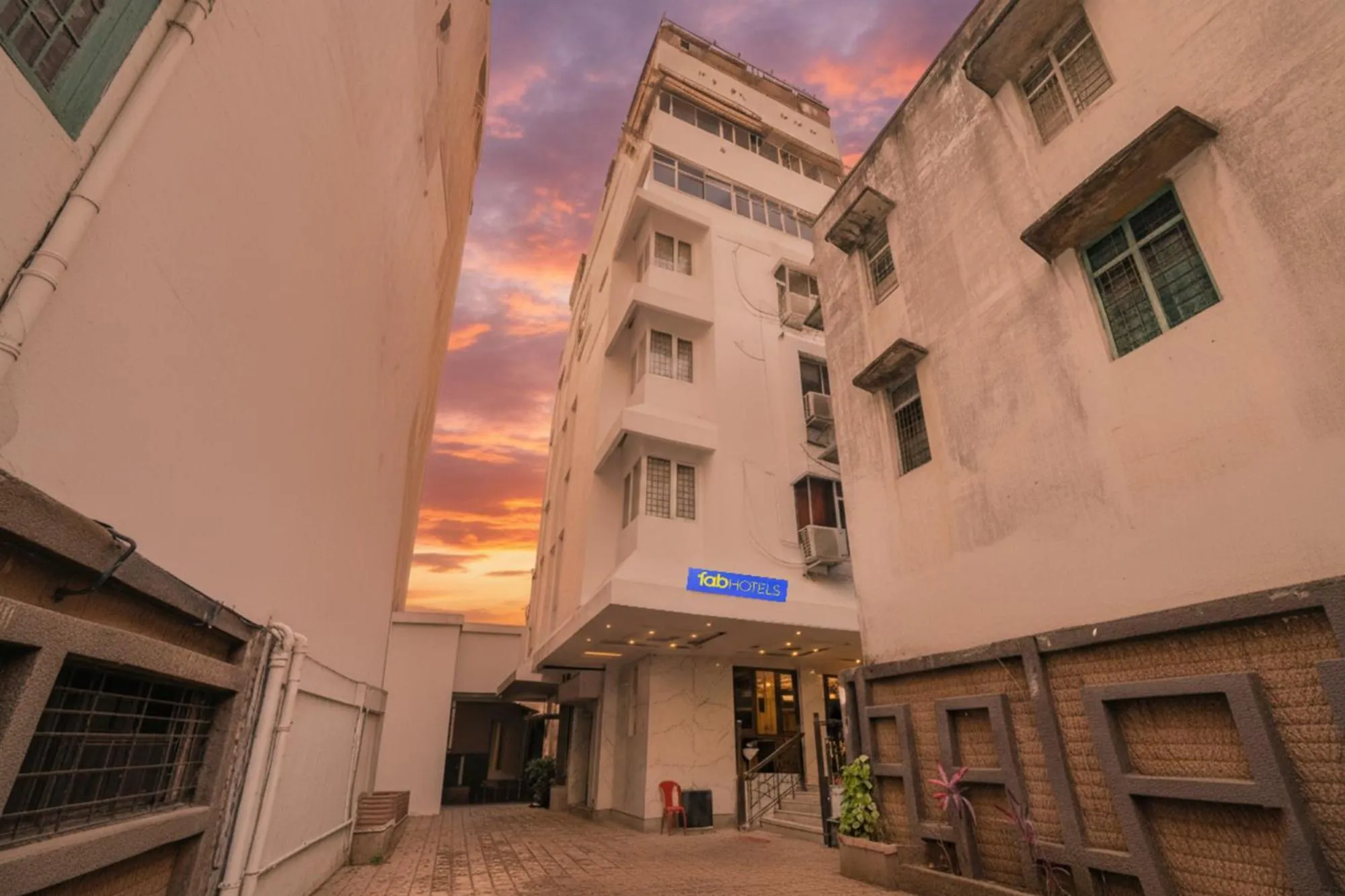 Facade/entrance in FabHotel Royale Basant Residency - Gandhinagar