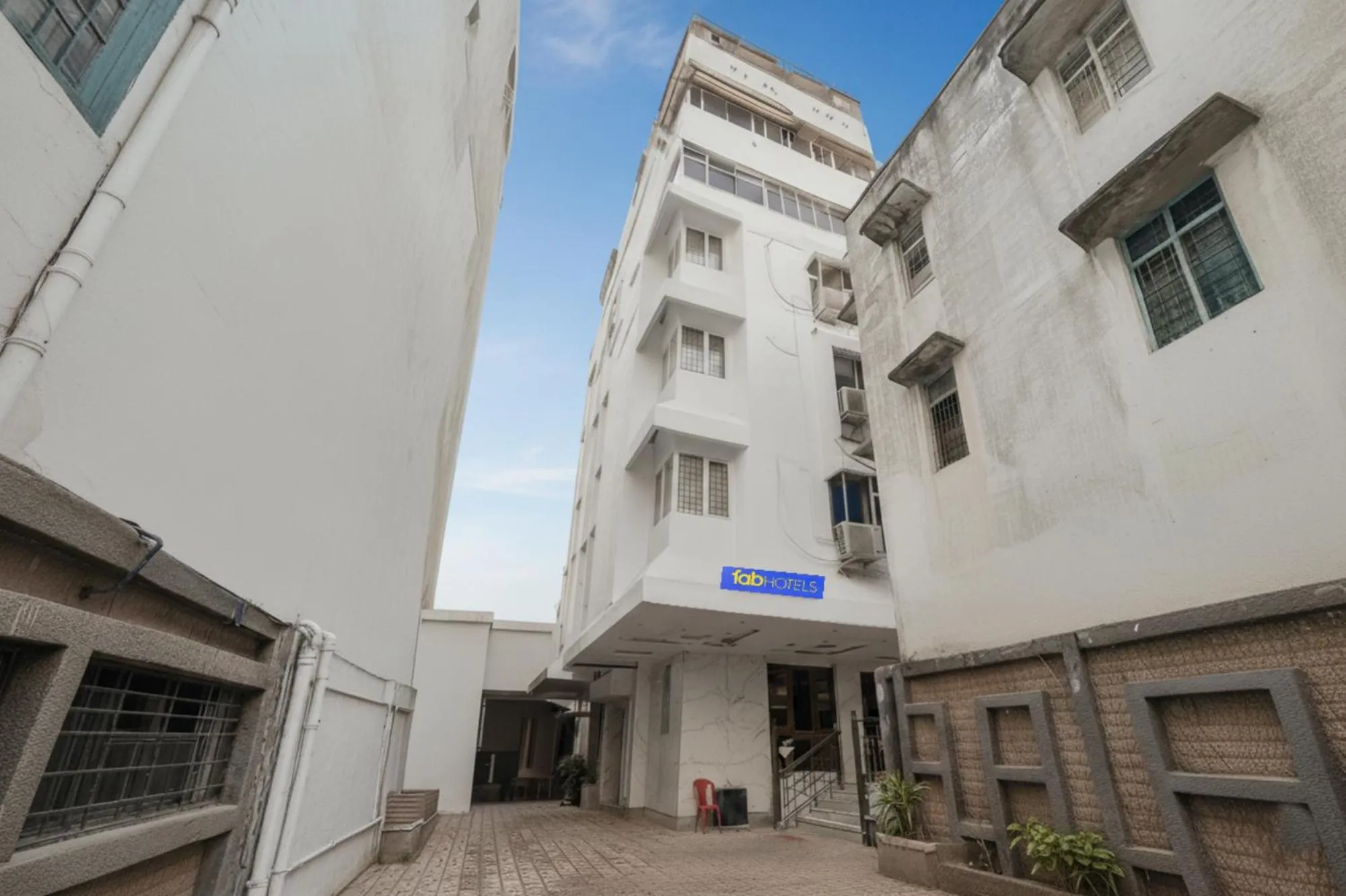 Facade/entrance in FabHotel Royale Basant Residency - Gandhinagar