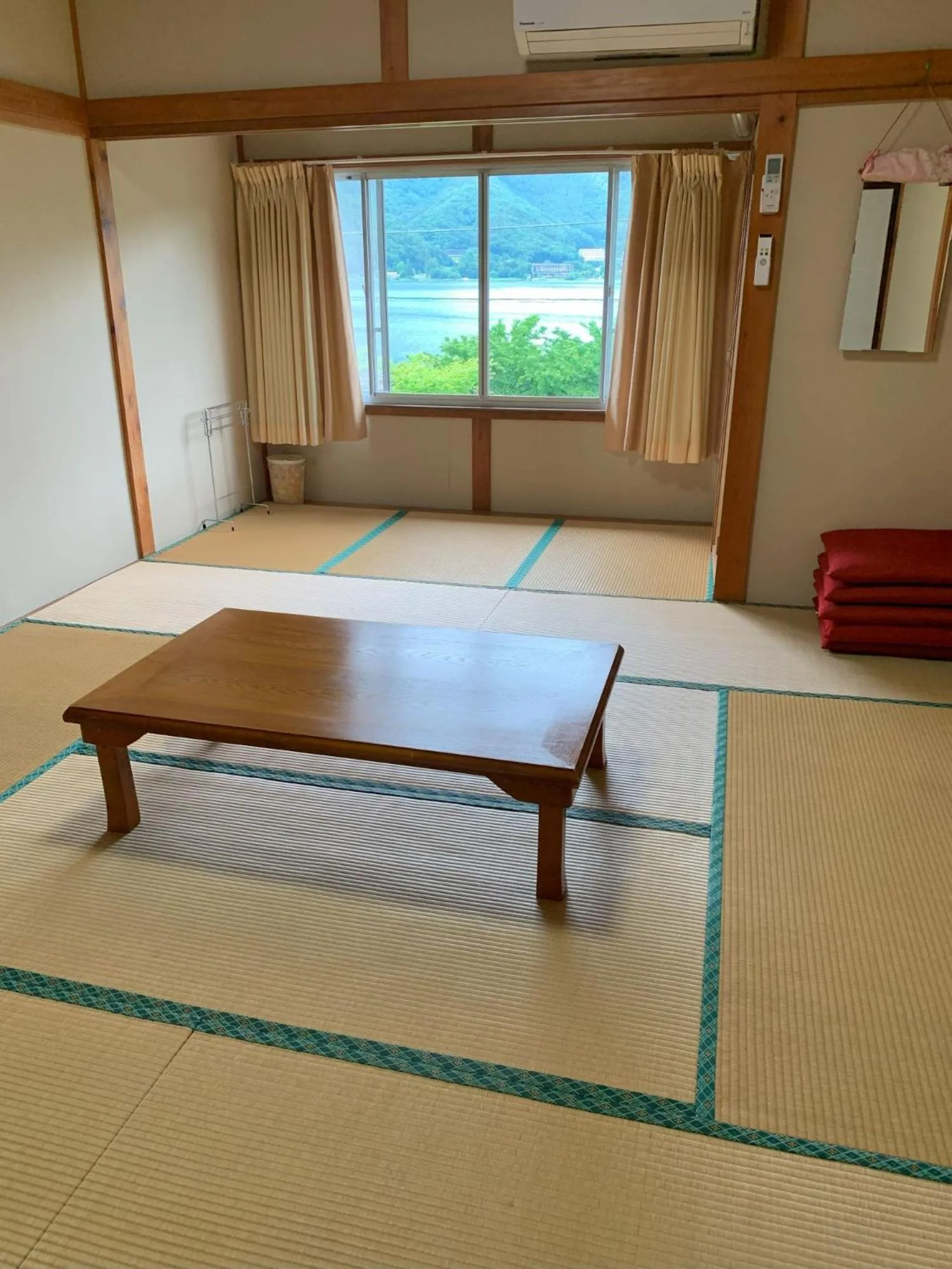 View (from property/room), Bed in Akaishi Ryokan