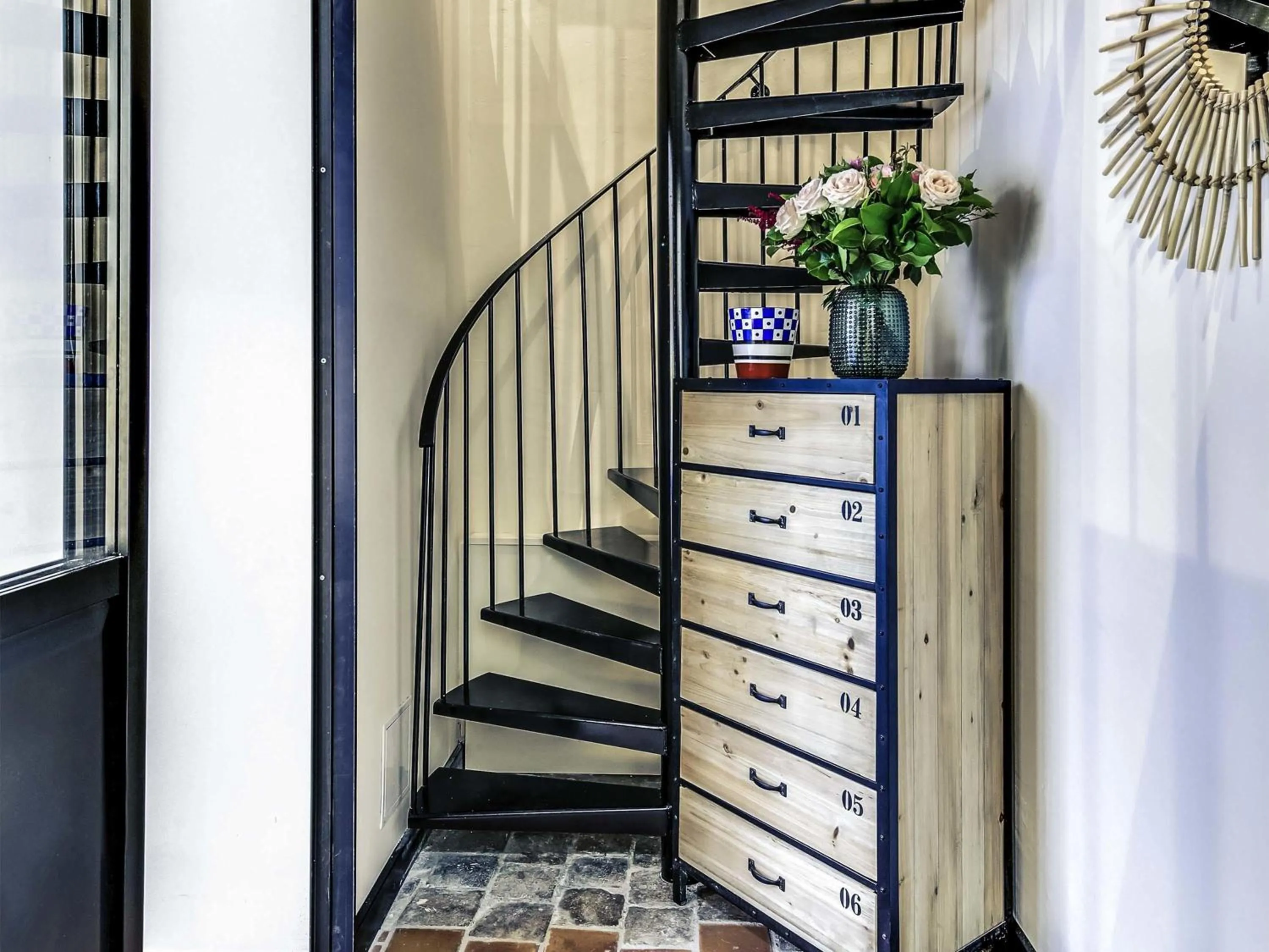 Bedroom in Mercure Paris Opera Grands Boulevards