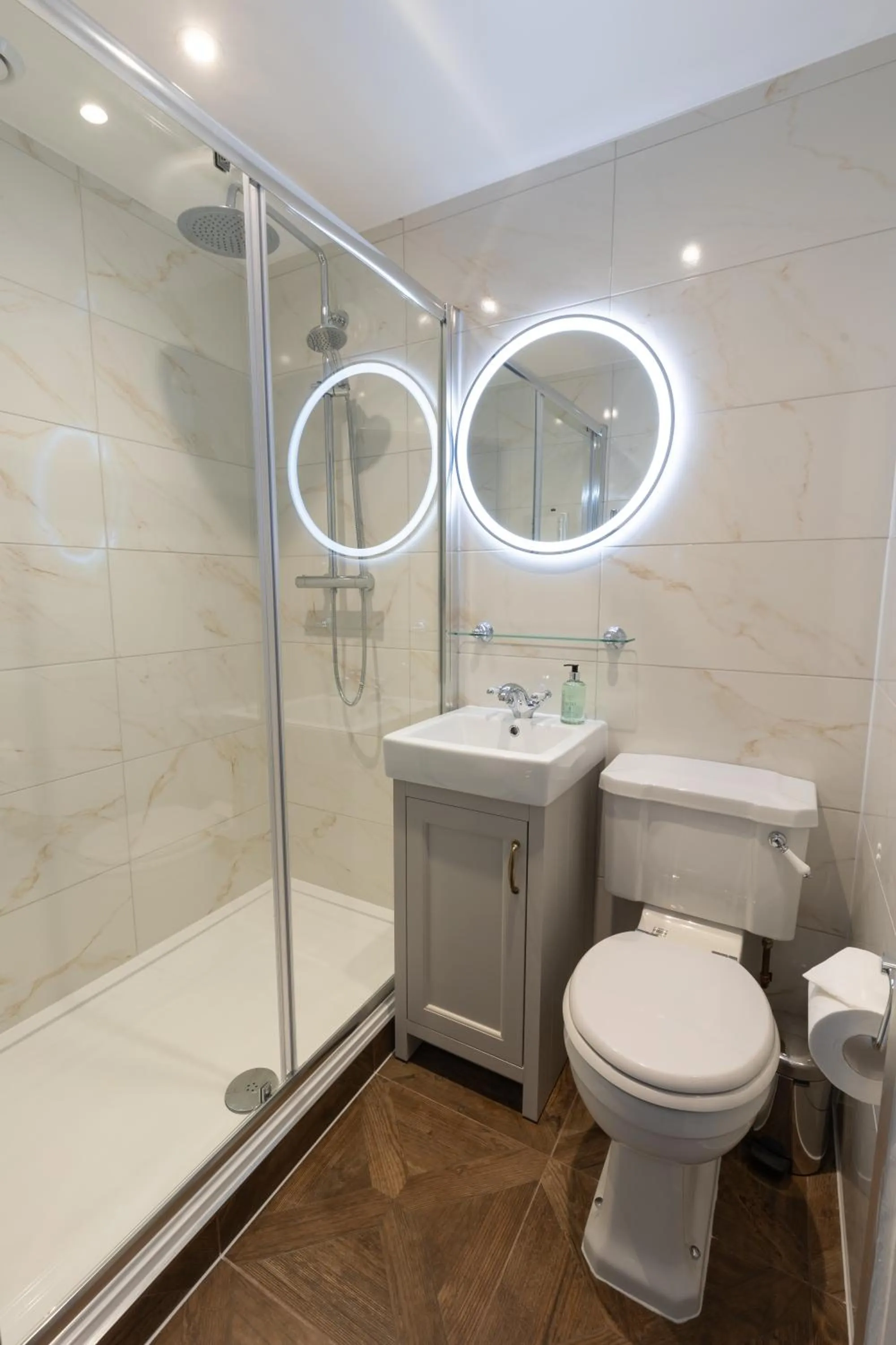 Shower in The Resolution Hotel