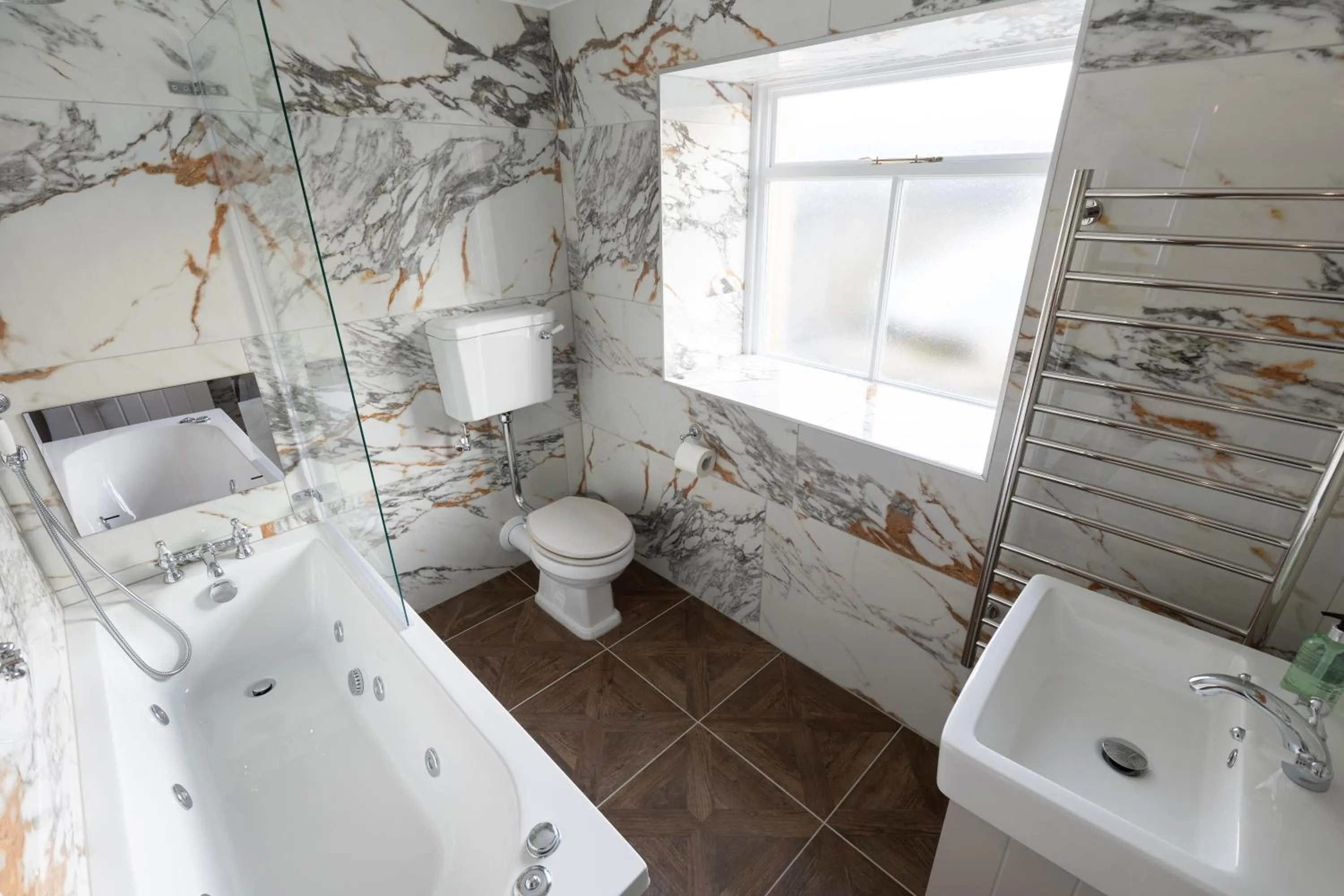 Bathroom in The Resolution Hotel