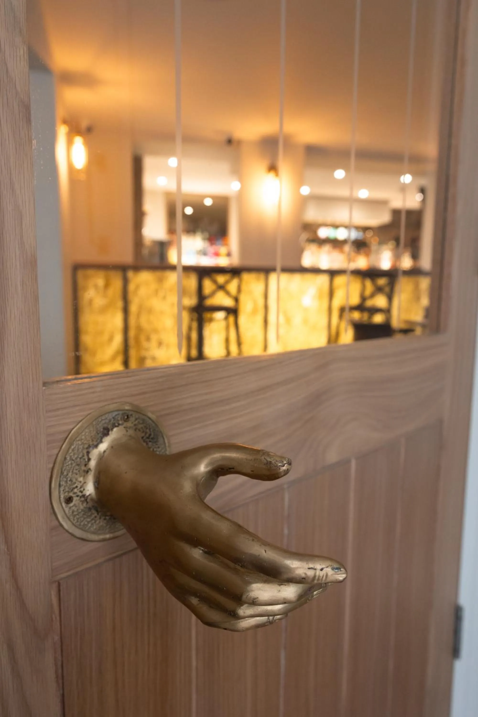 Restaurant/places to eat in The Resolution Hotel