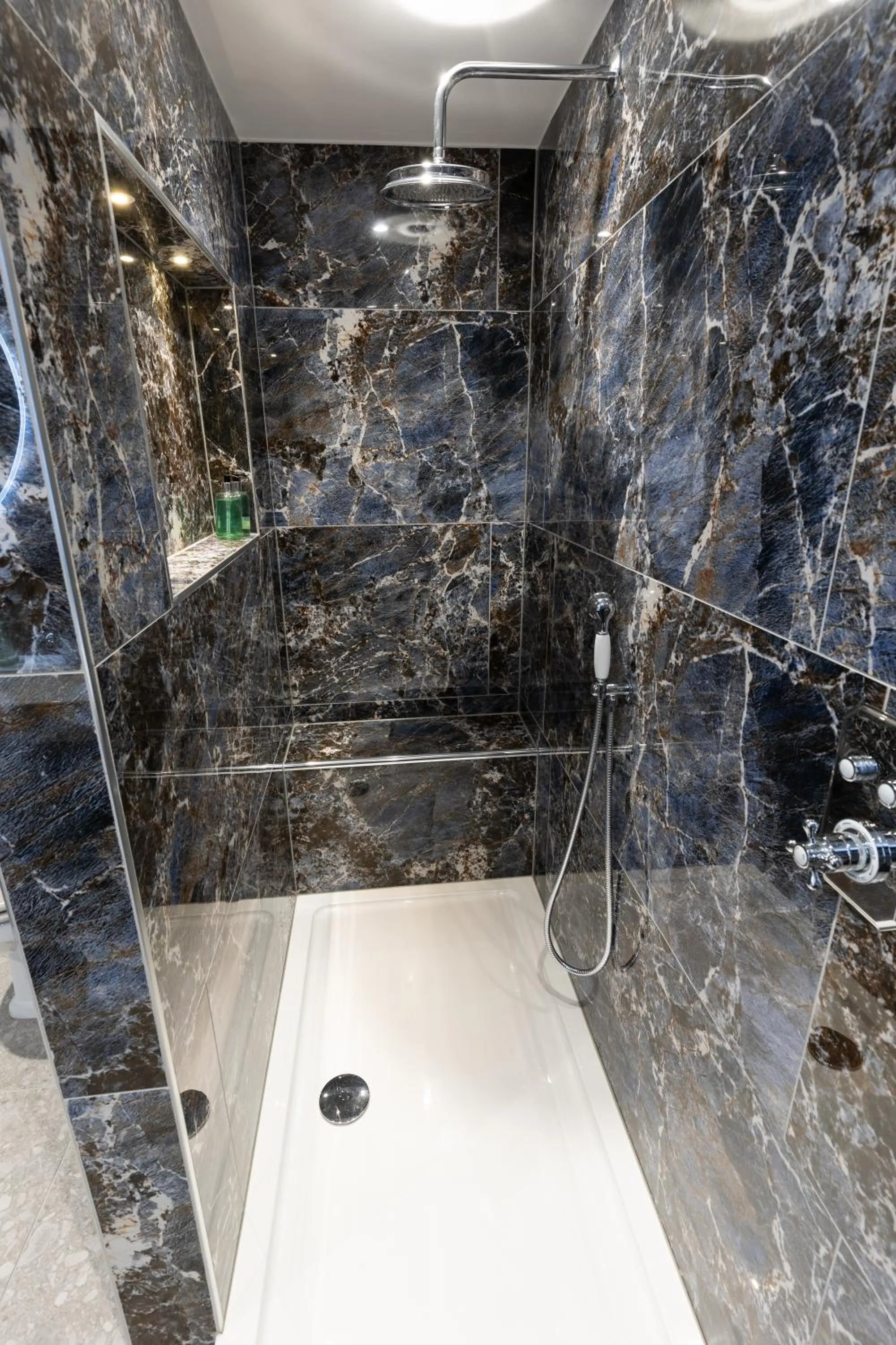 Shower in The Resolution Hotel