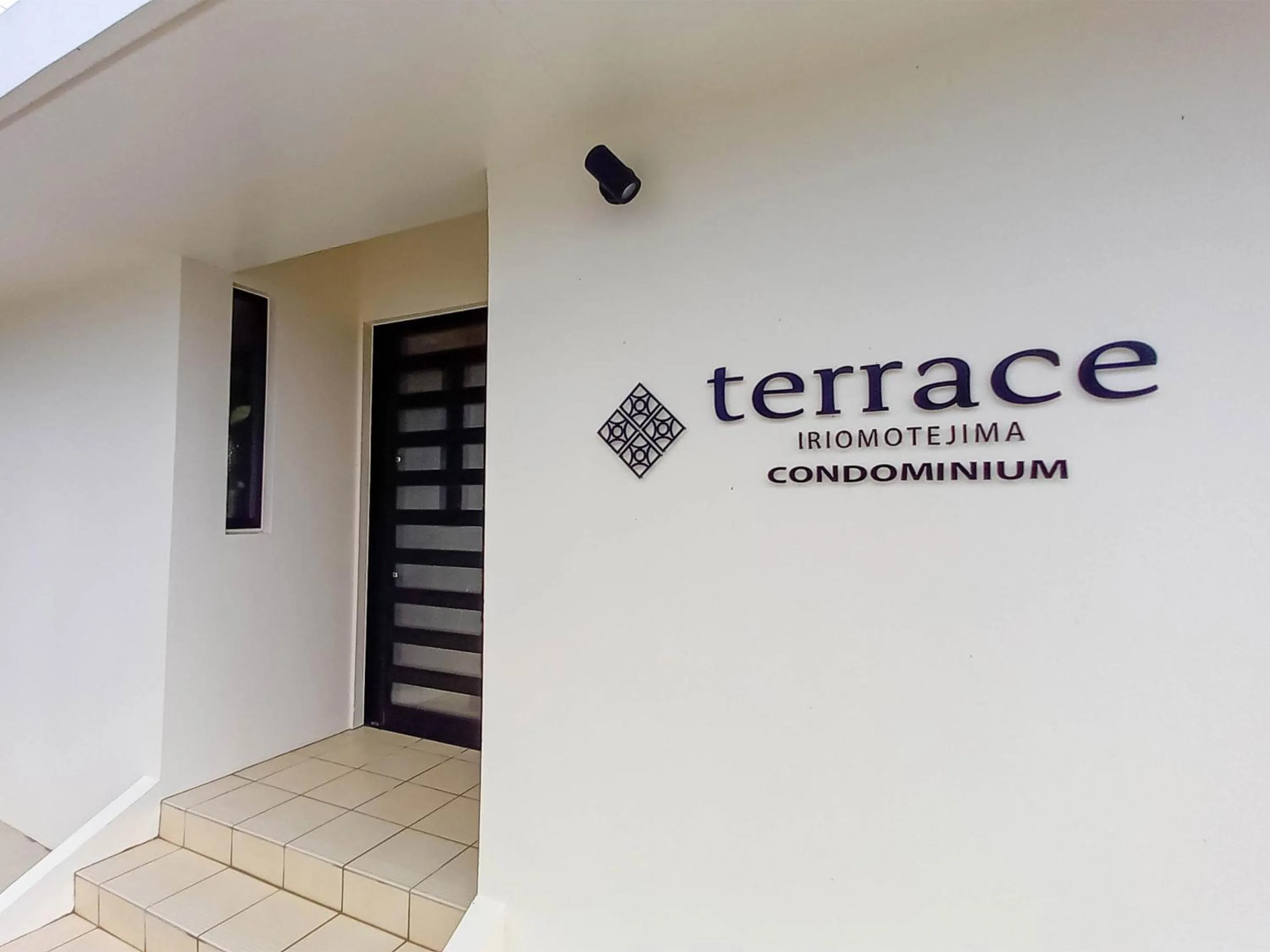 Property building in terrace IRIOMOTEJIMA CONDOMINIUM