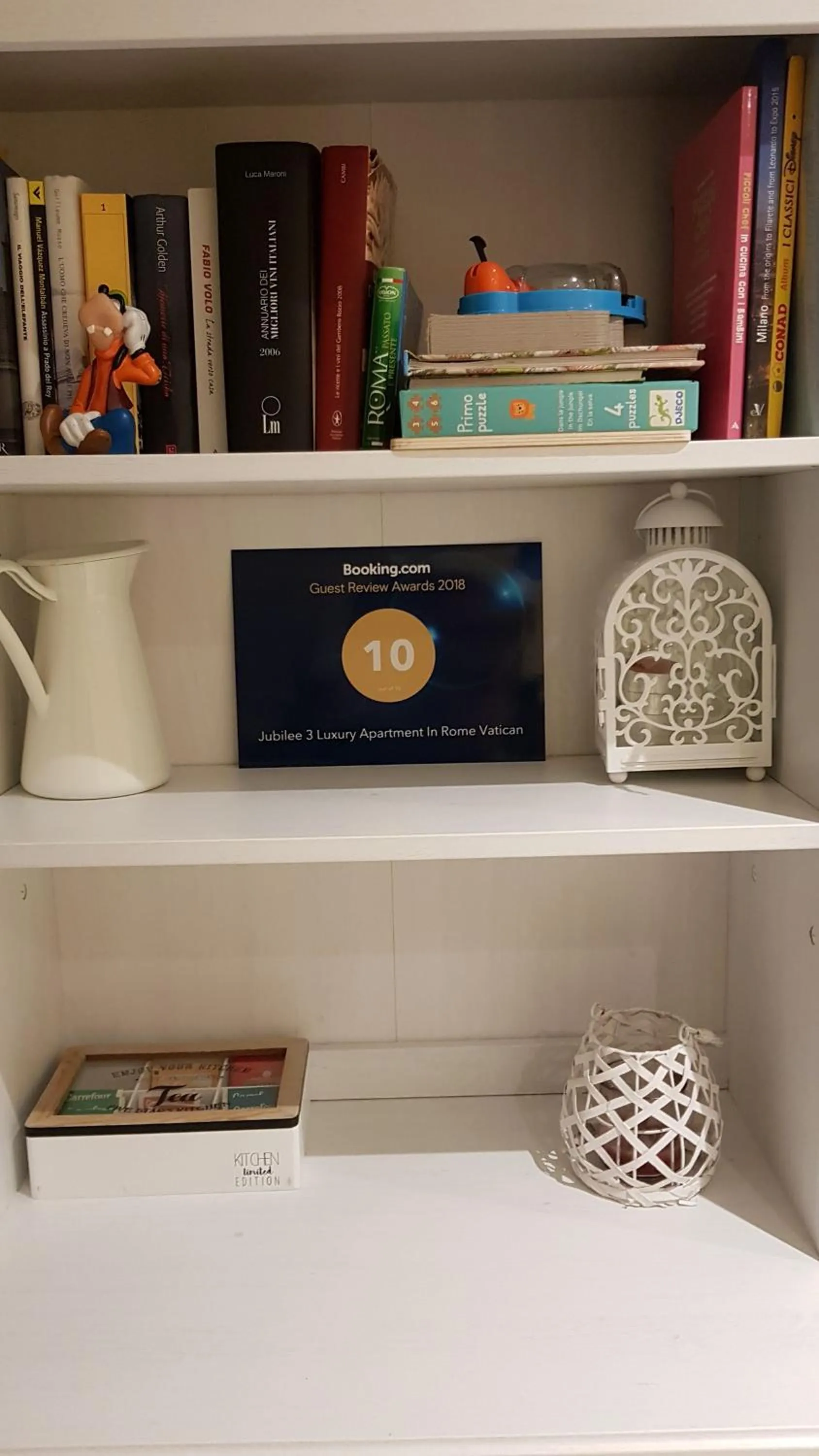 Decorative detail in Jubilee 3 Luxury apartment in Rome Vatican