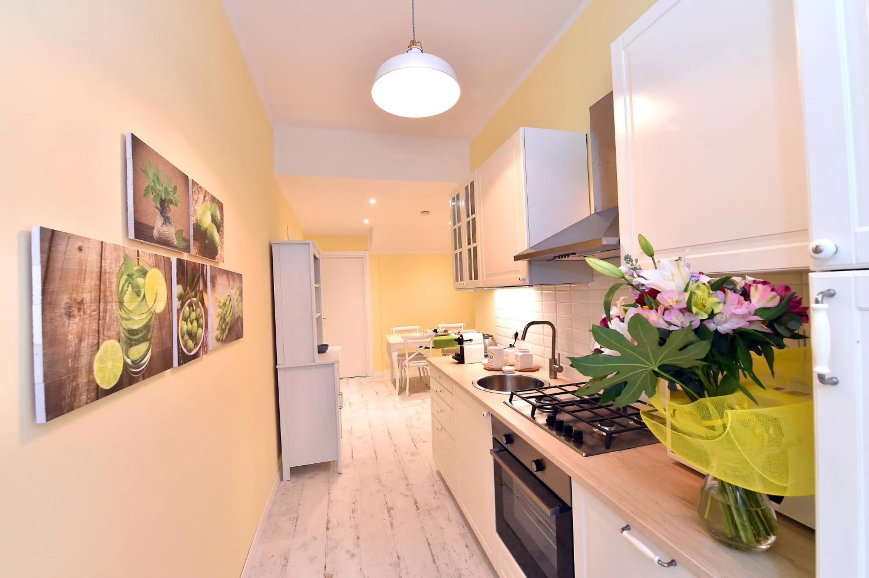 Kitchen or kitchenette in Jubilee 3 Luxury apartment in Rome Vatican