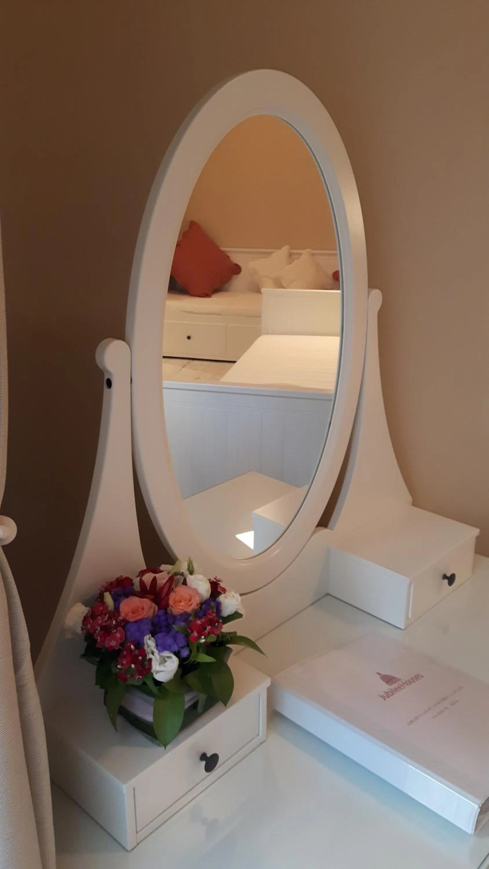 Bedroom, Bed in Jubilee 3 Luxury apartment in Rome Vatican