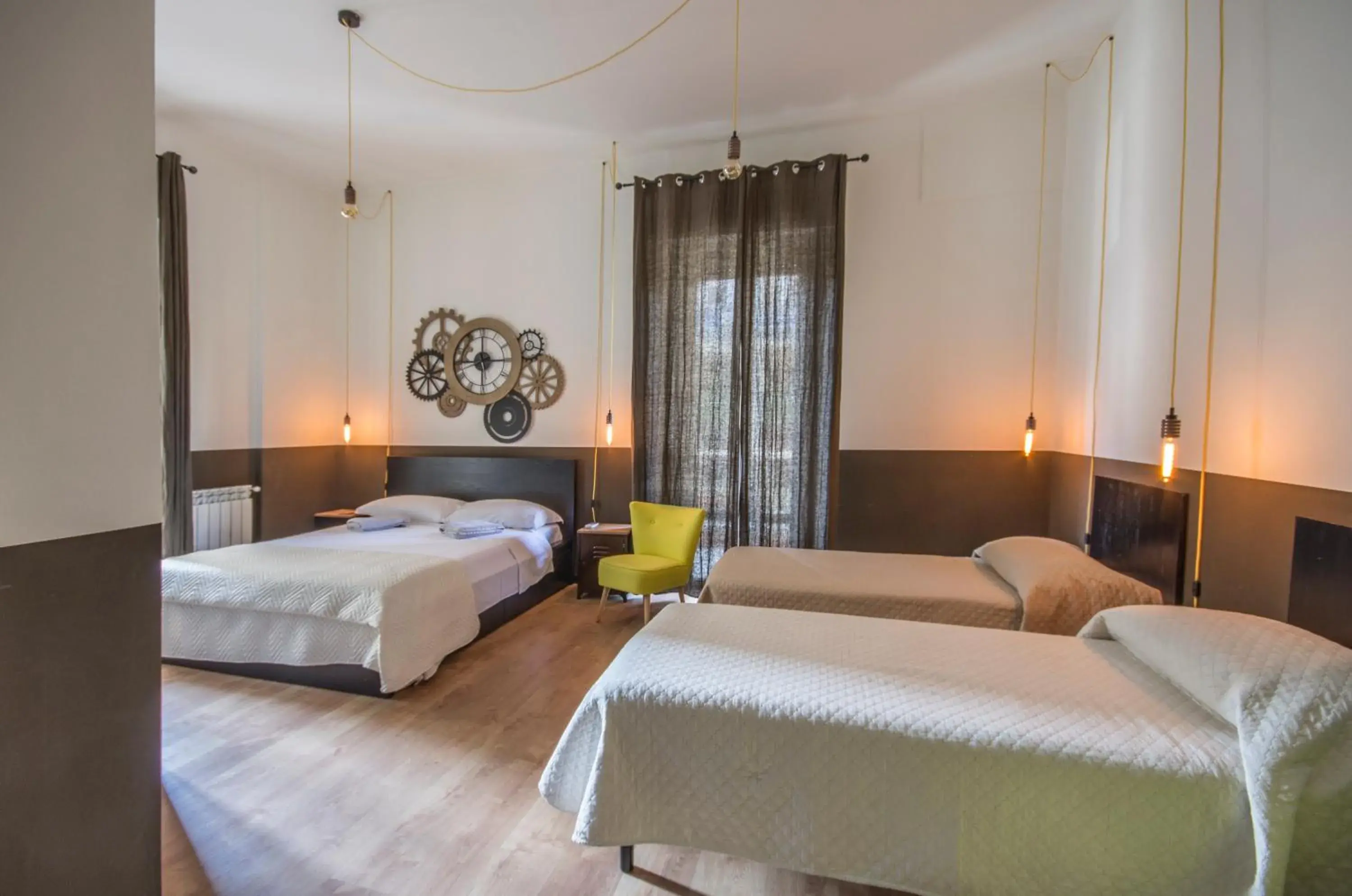Quadruple Room with Private Bathroom in QAL'AT Cove Quadruple Room with Private Bathroom in QAL'AT Cove