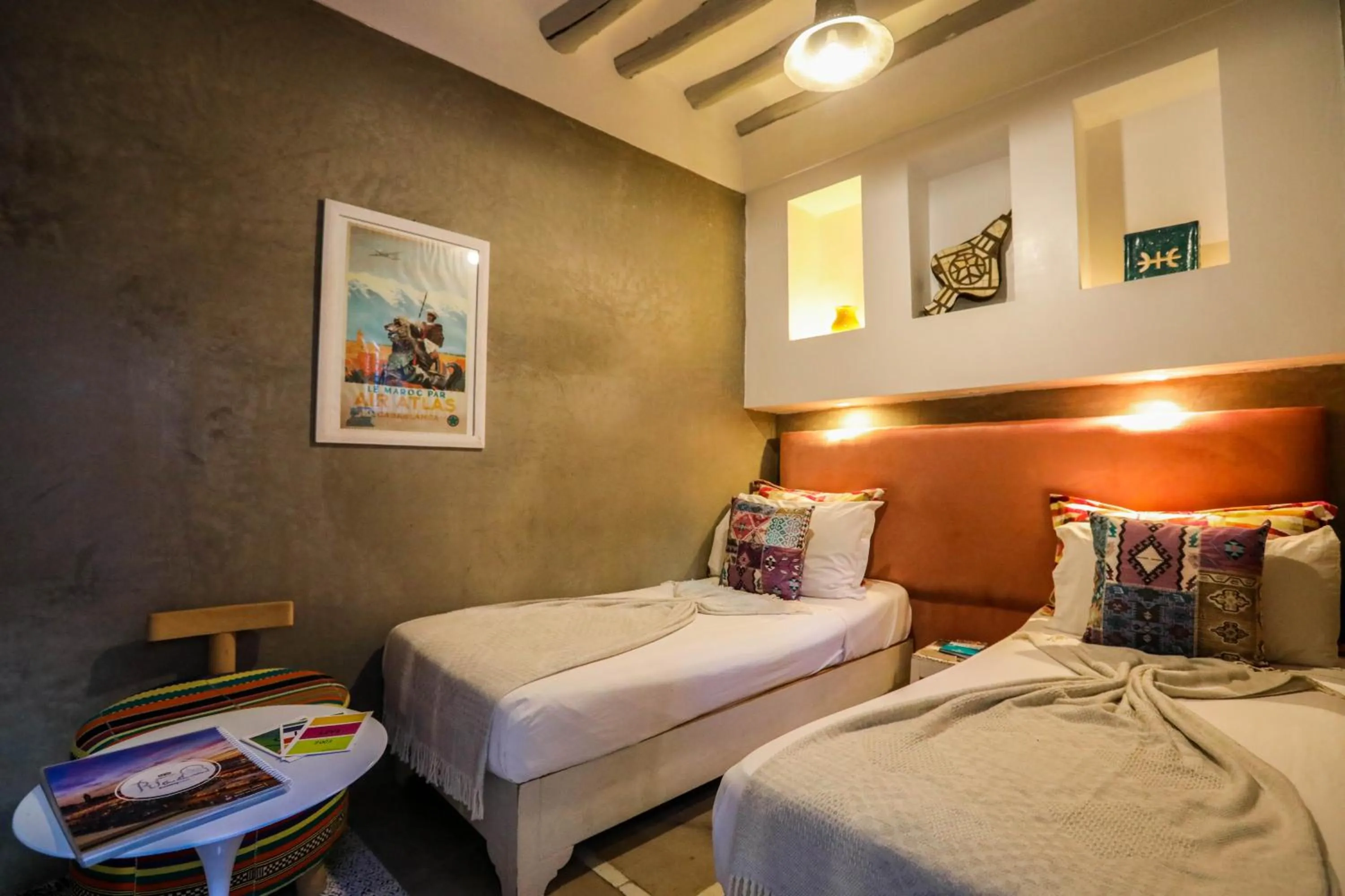 Property building, Bed in Riad les 2 Portes