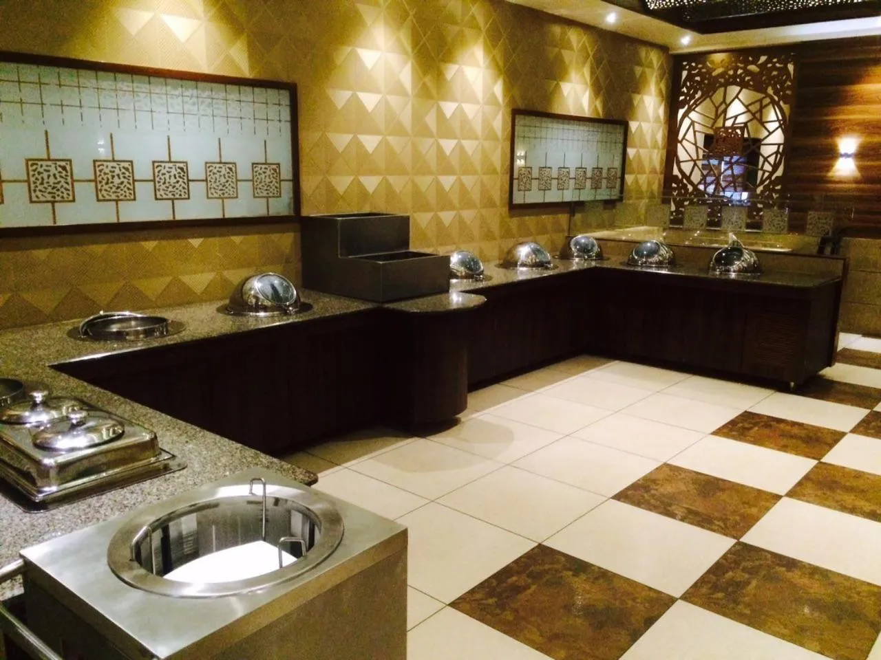 Breakfast in Hotel Ramanashree Richmond