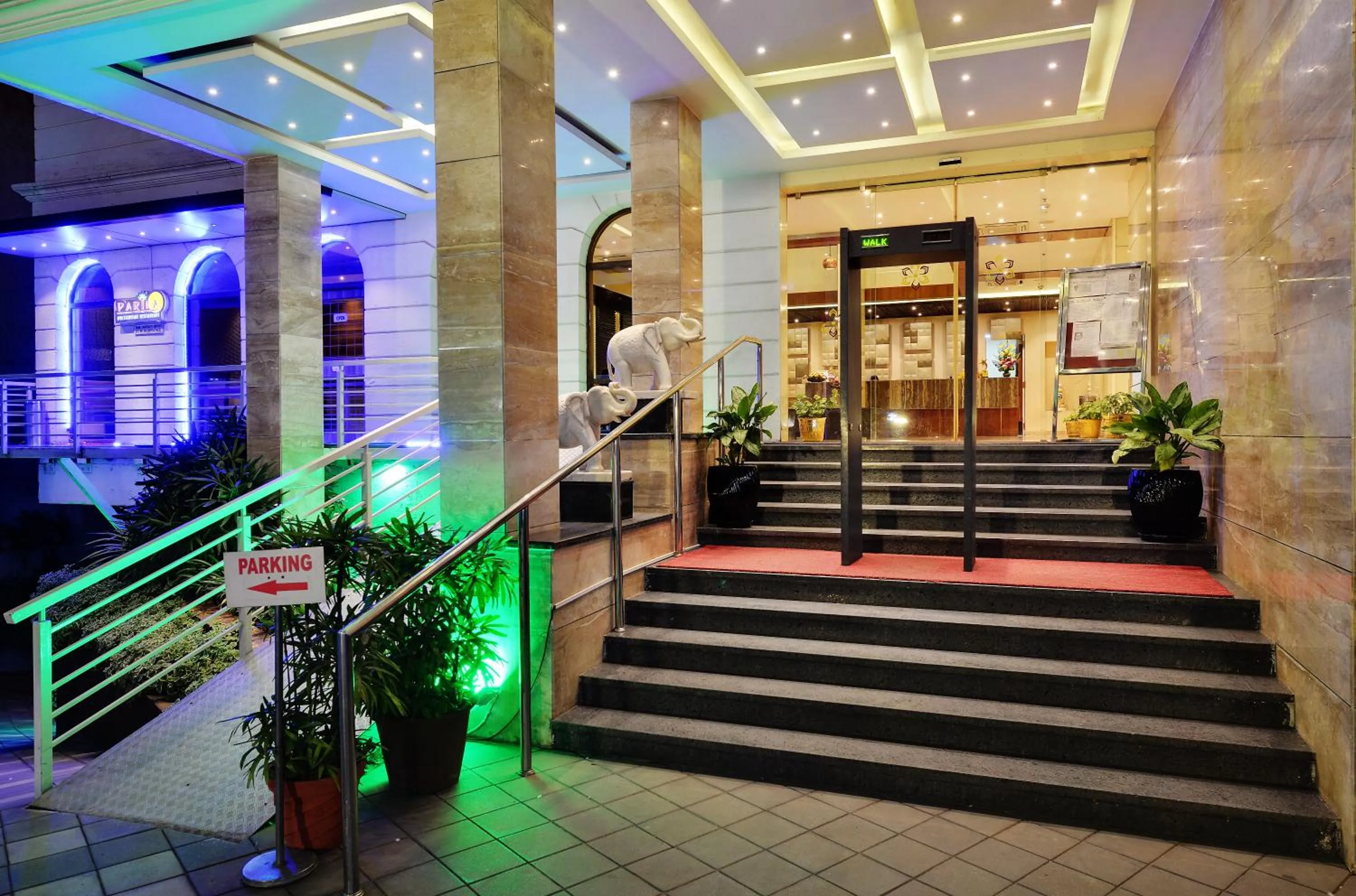 Facade/entrance in Hotel Ramanashree Richmond