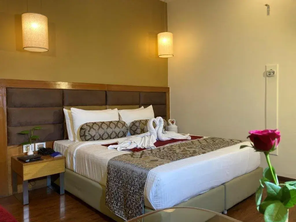 Bedroom, Bed in Hotel Ramanashree Richmond Bedroom, Bed in Hotel Ramanashree Richmond