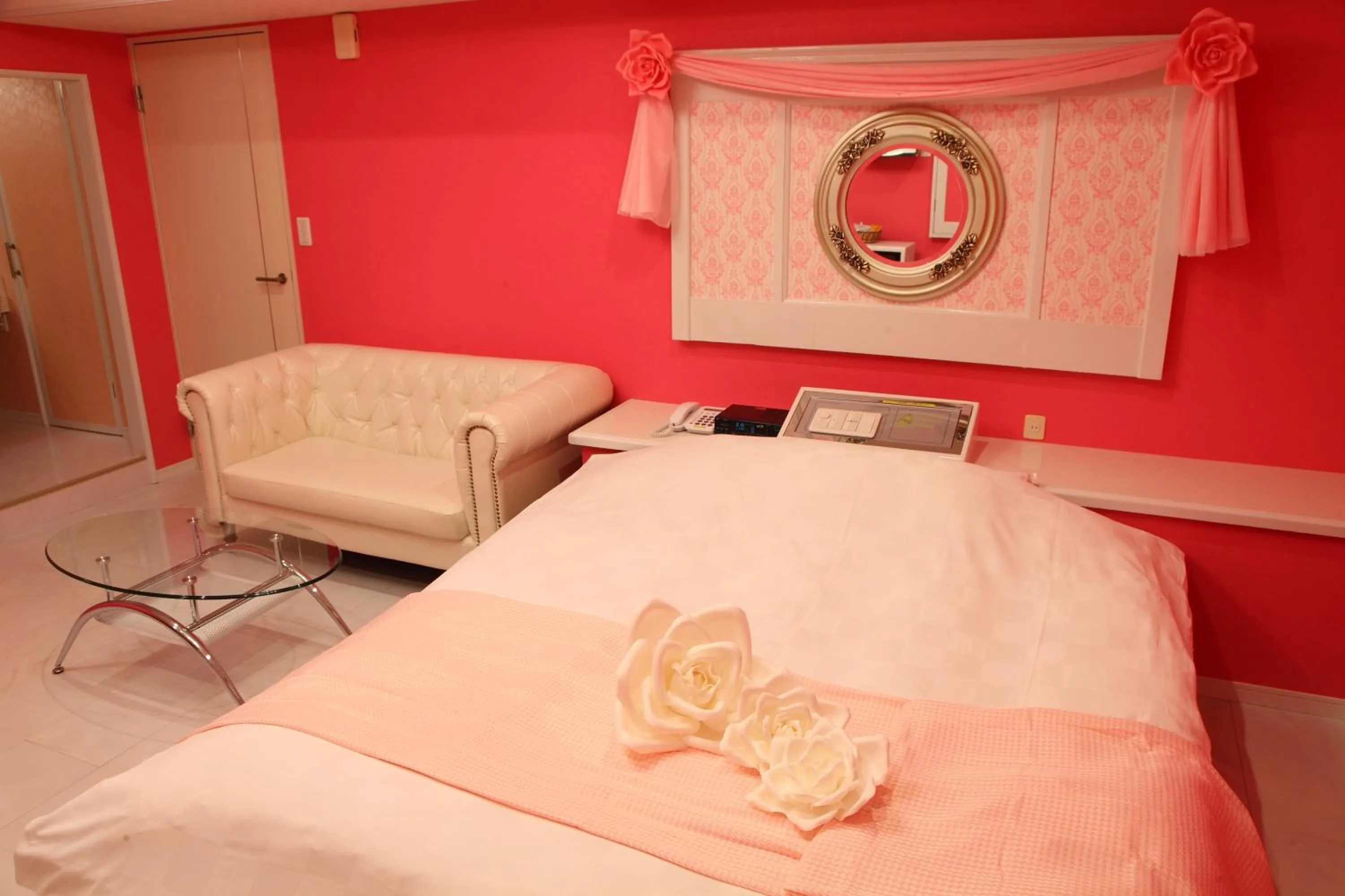 Bed in Ciao-LoveHotel