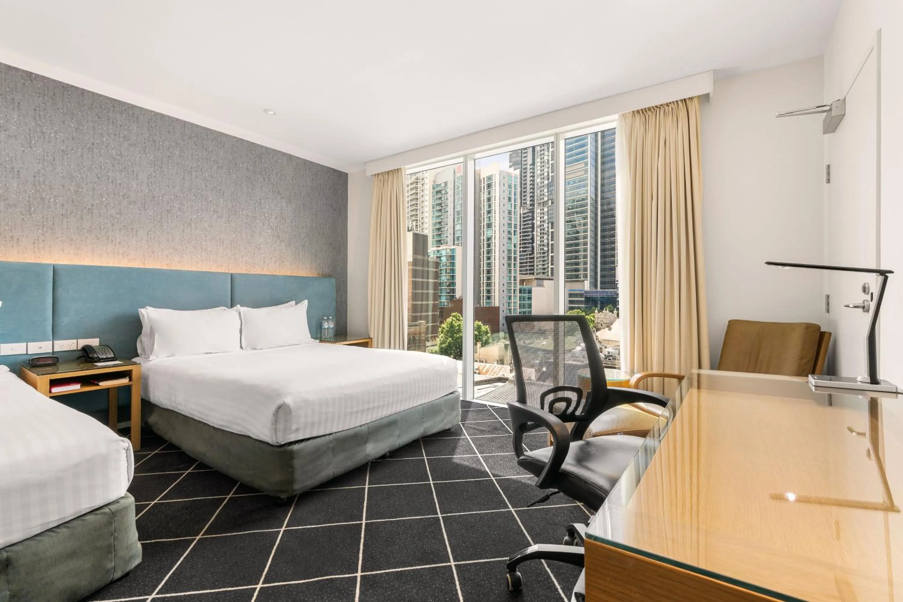 TV and multimedia, Bed in Furama Darling Harbour