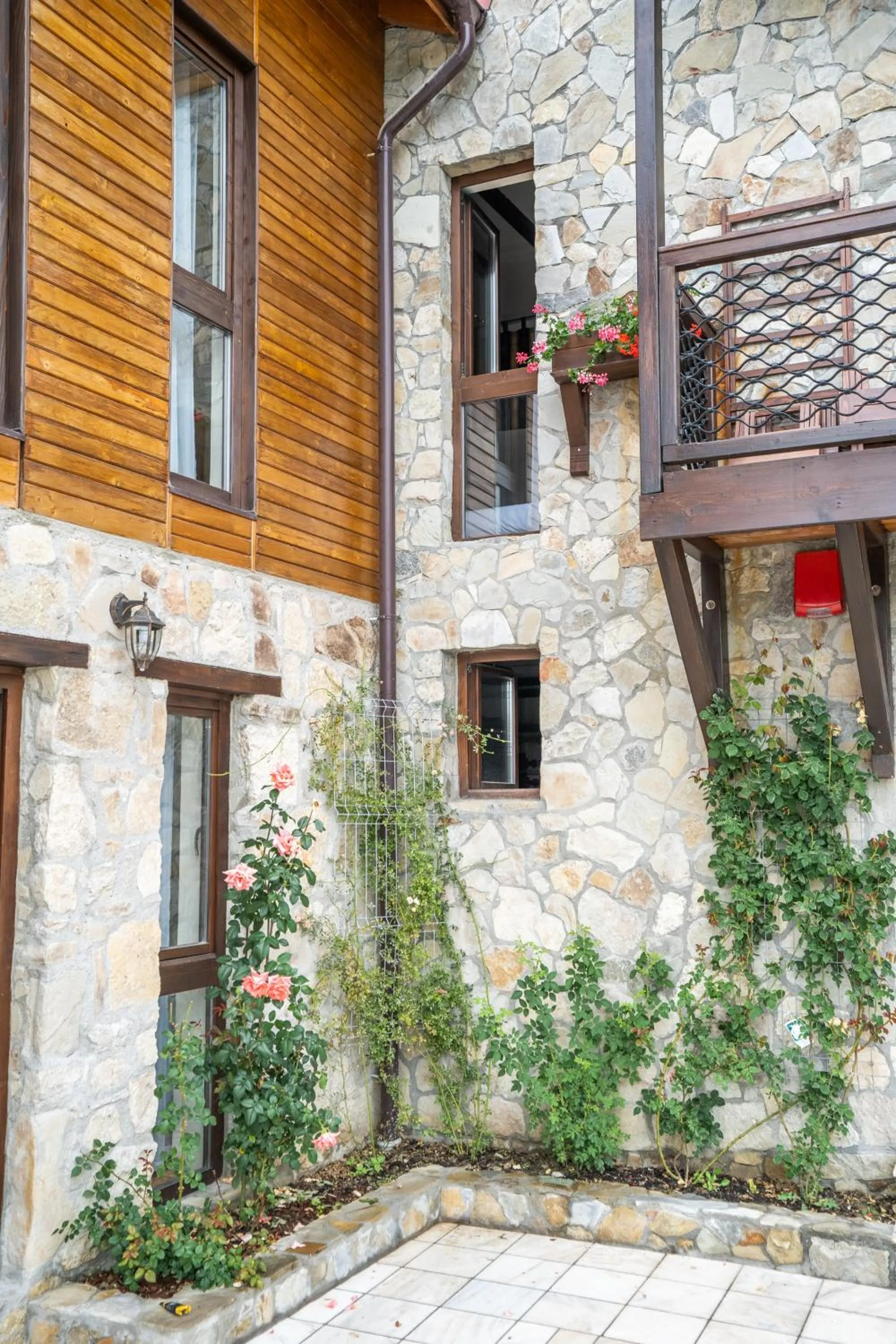 Property building in Felix Pension