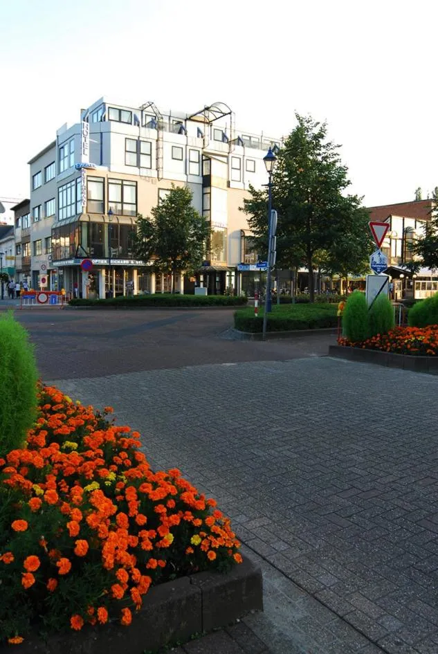 Facade/entrance in Hotel De Swaen