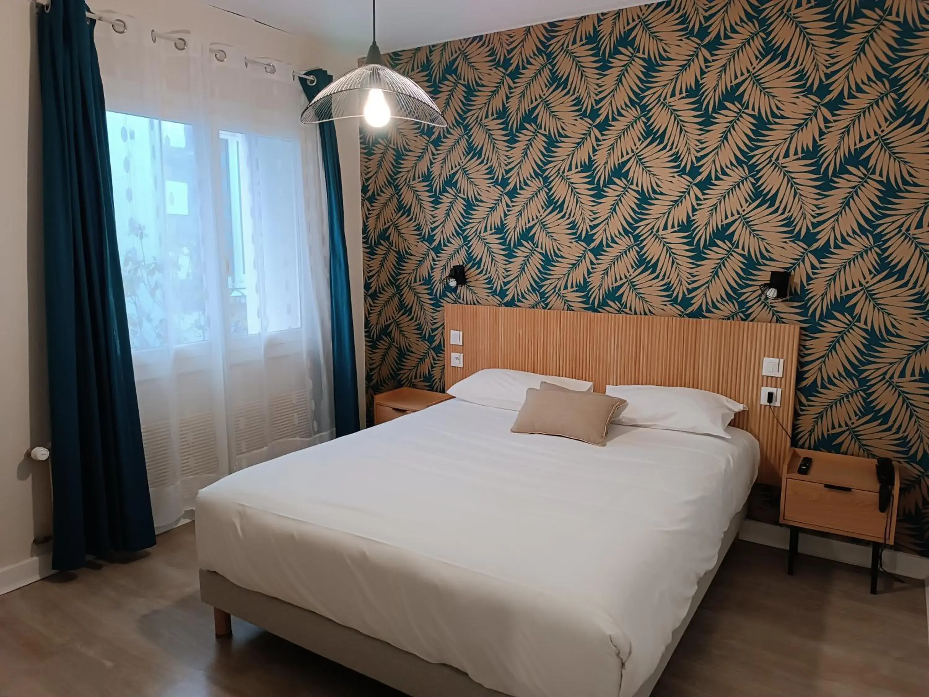 Bed in Contact Hôtel des Deux Moulins Limoges - Proche de la gare Bed in Contact Hôtel des Deux Moulins Limoges - Proche de la gare