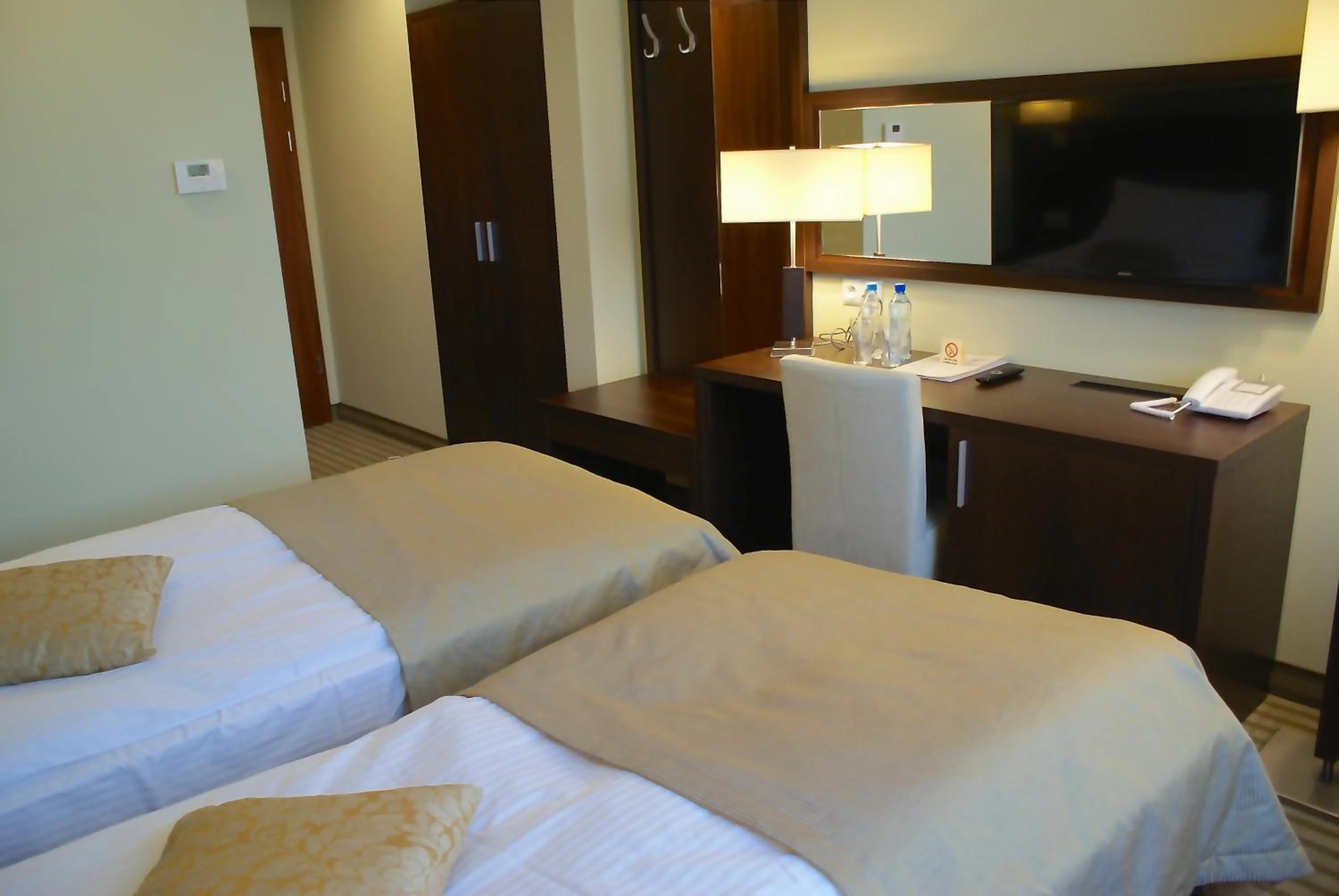 Photo of the whole room, Bed in Hotel Lazur SPA & Conference